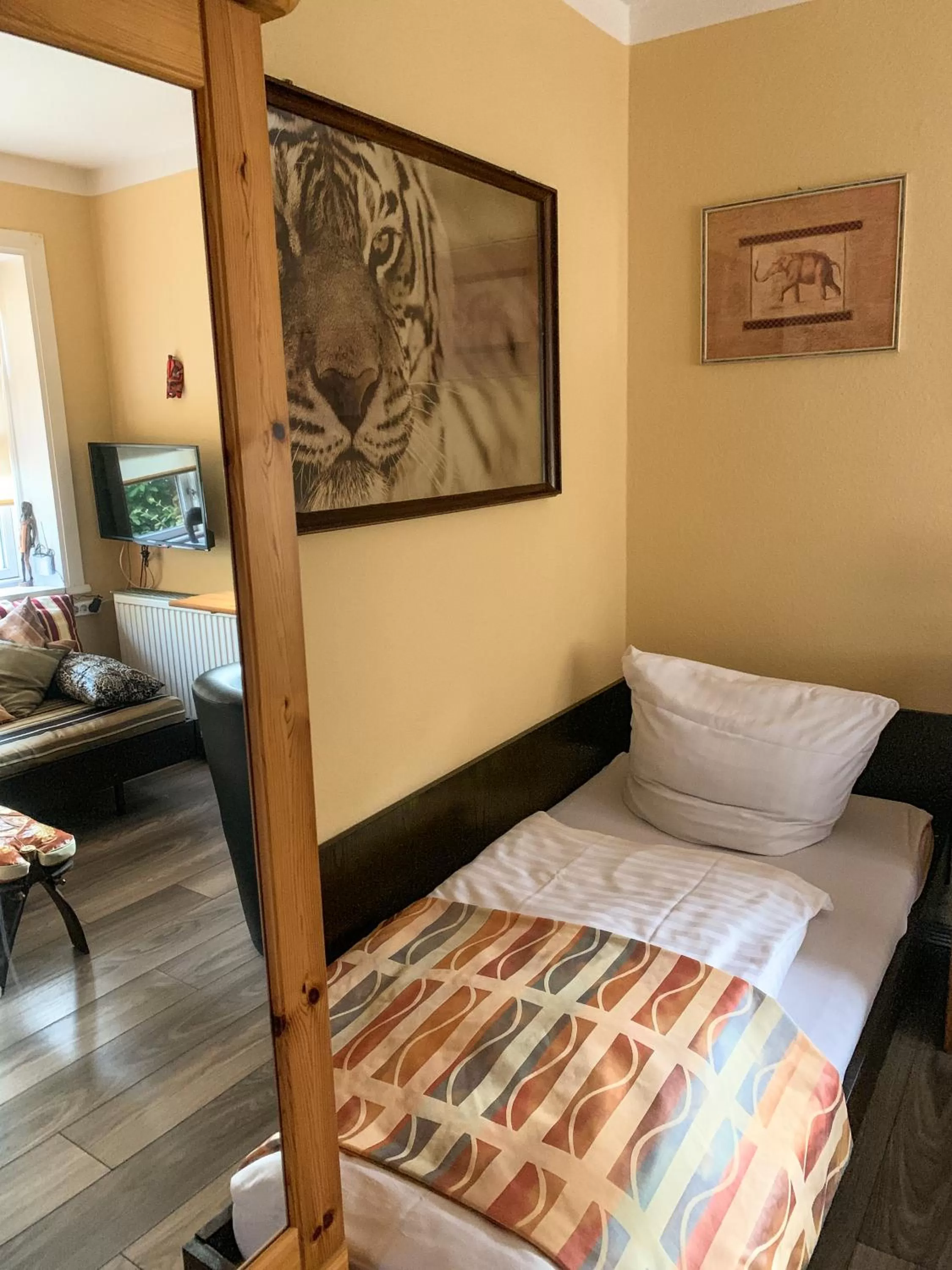 Bedroom, Bed in Forsthaus-Ferienhotel am Dobrock