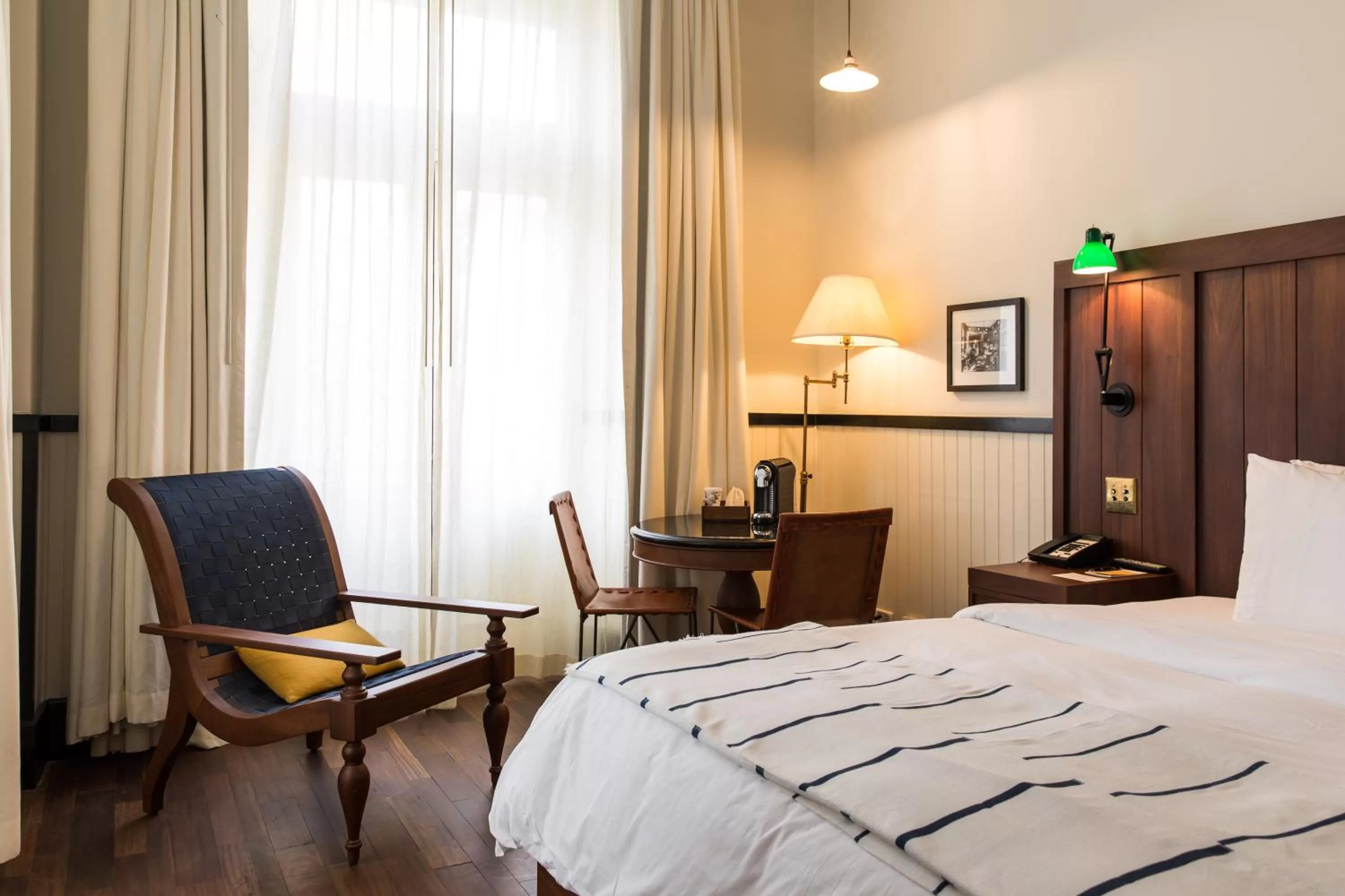 Photo of the whole room, Bed in American Trade Hotel