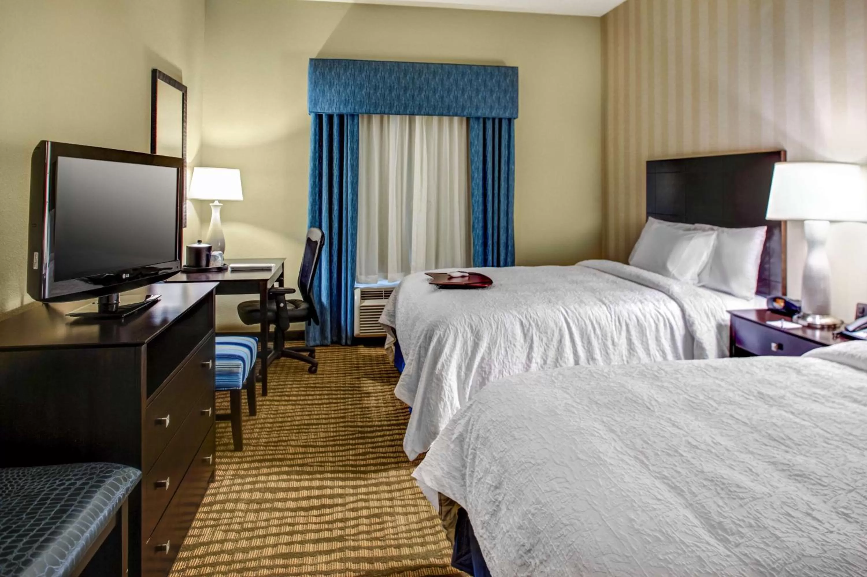 Bed in Hampton Inn Thomson