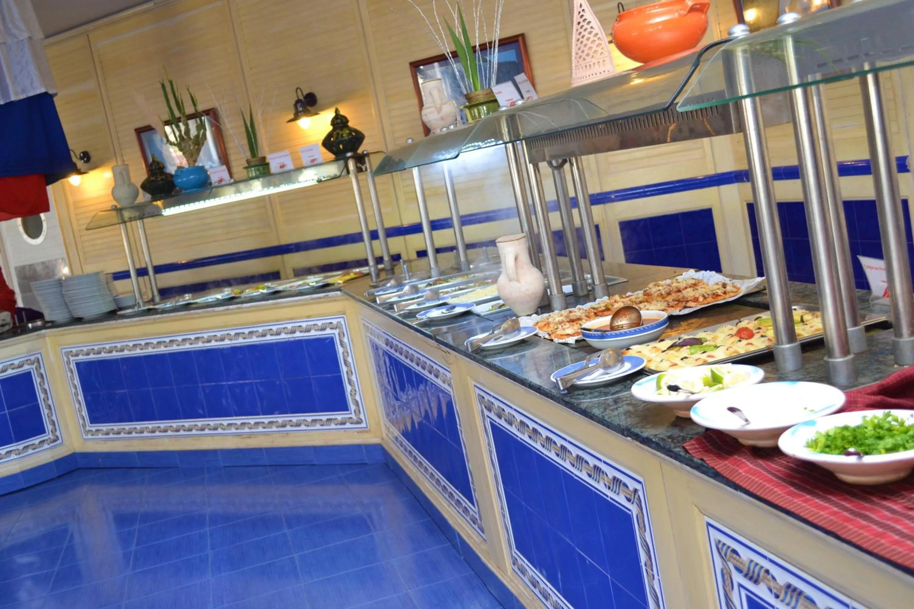 Food and drinks in Regency Hotel & Spa