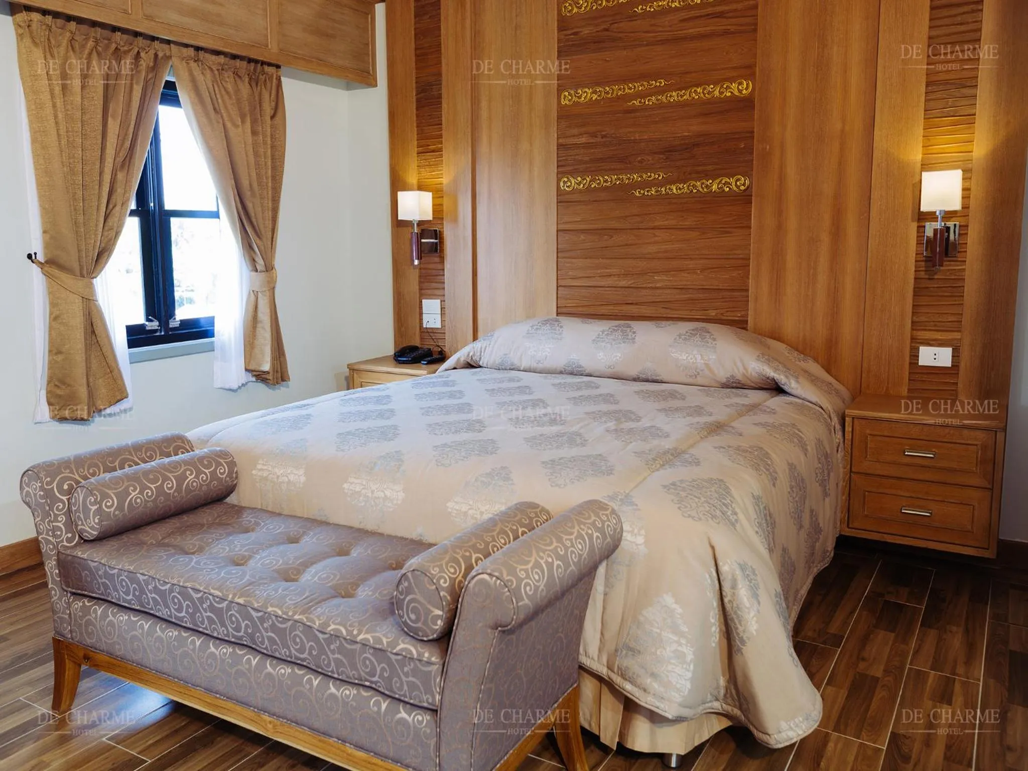 Bedroom, Bed in Decharme Hotel