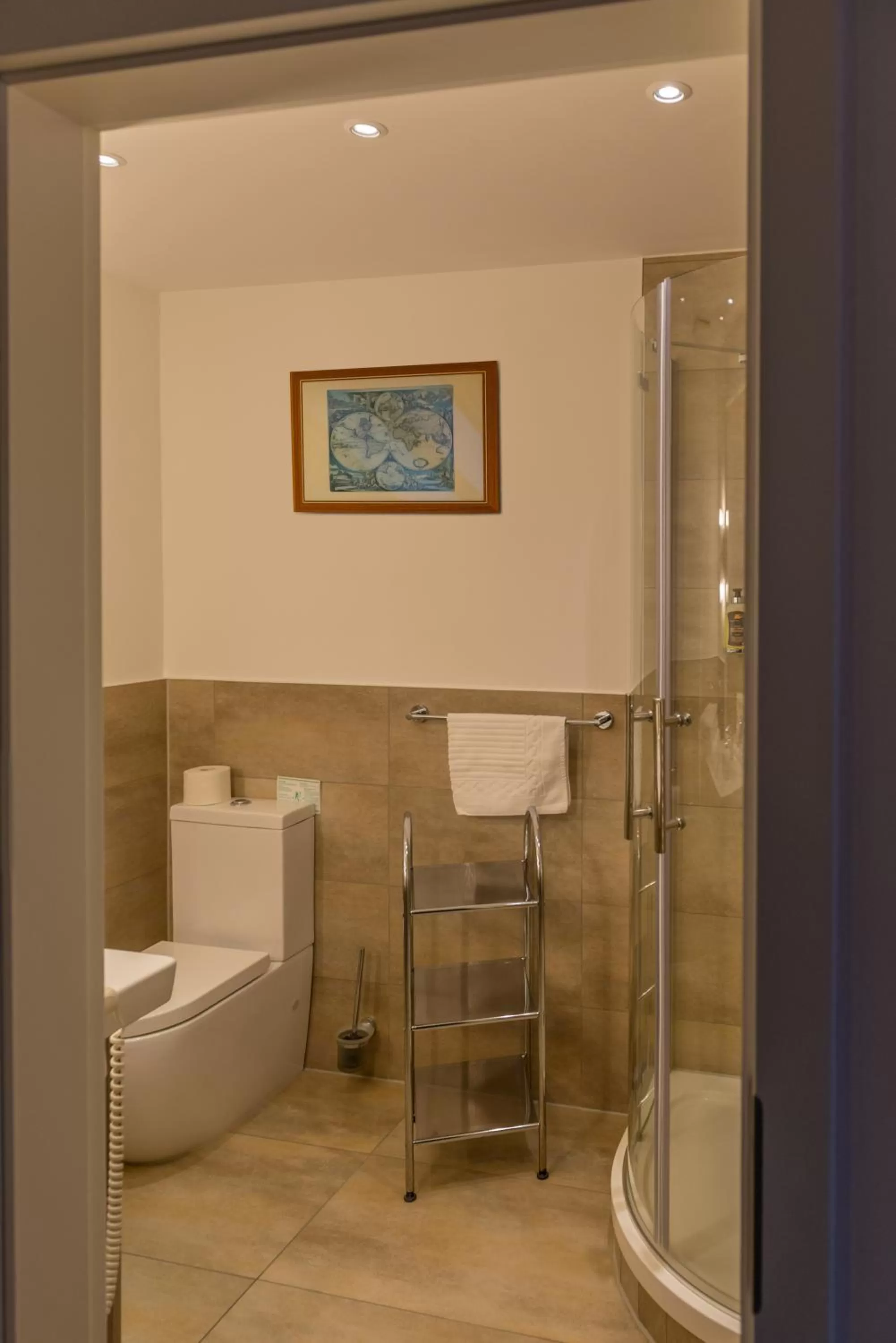 Shower in Hotel Am Yachthafen