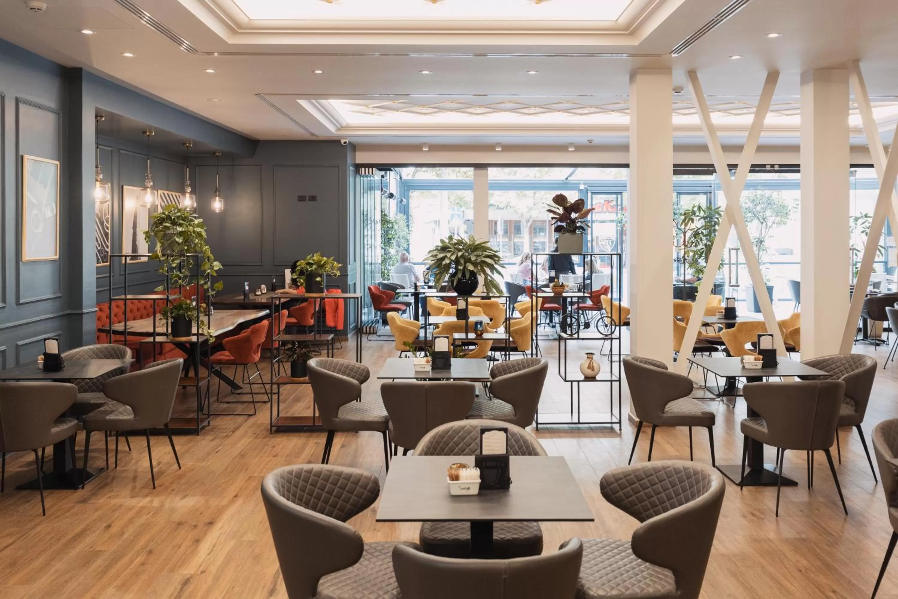 Restaurant/places to eat in Hotel Boutique Vila 135