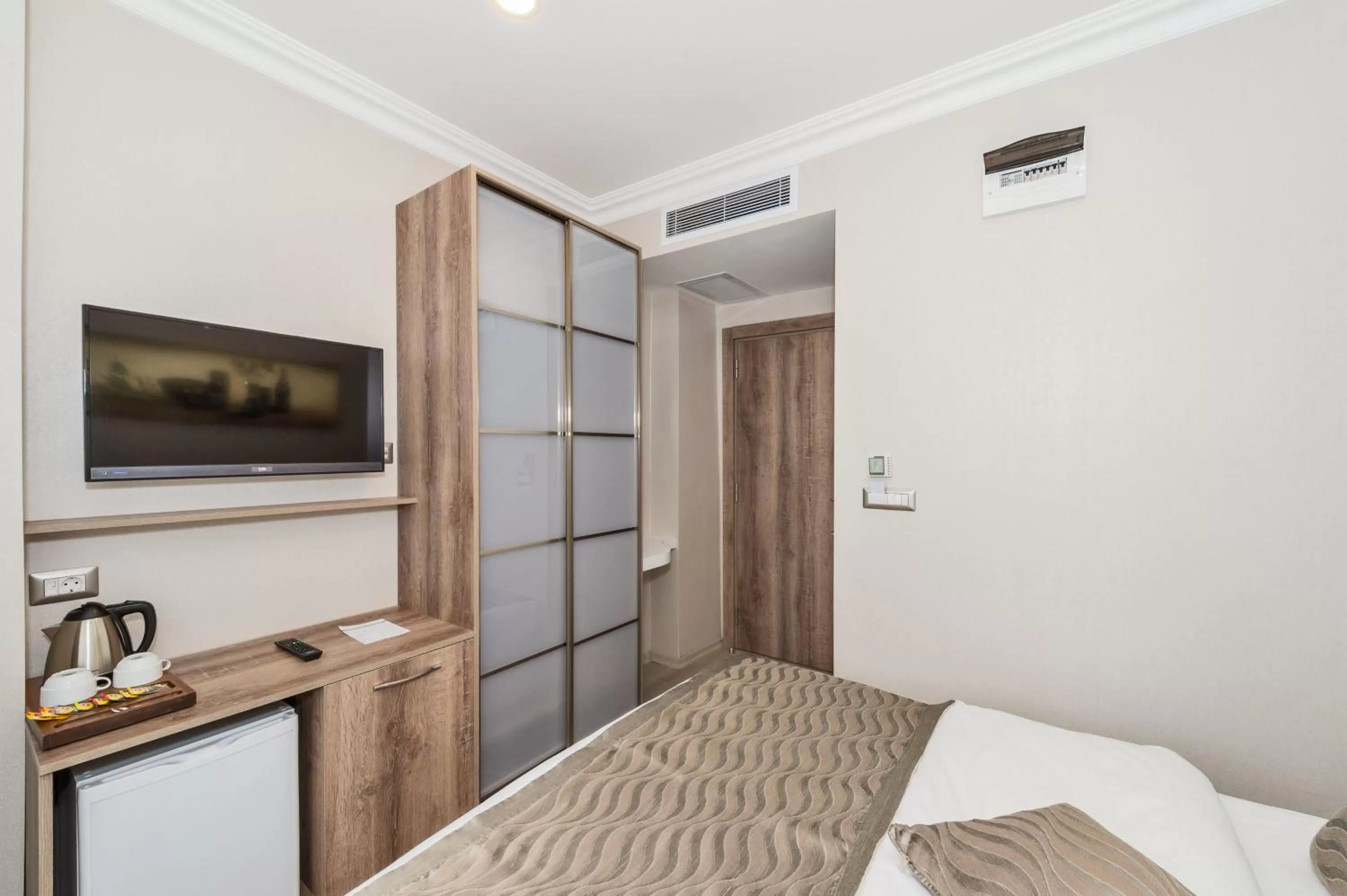 TV and multimedia, Bed in Alphonse Hotel