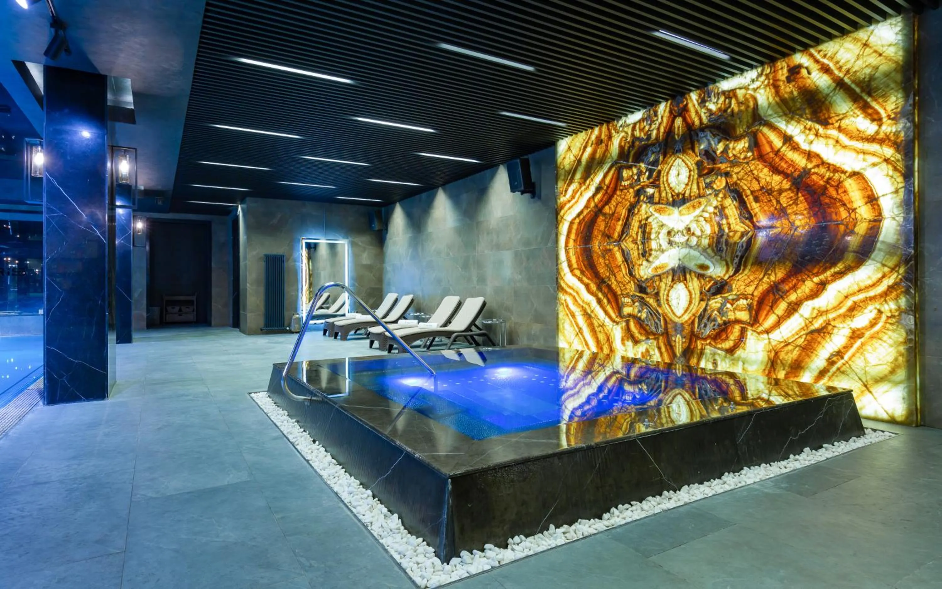 Hot Tub in Mercure Tashkent South