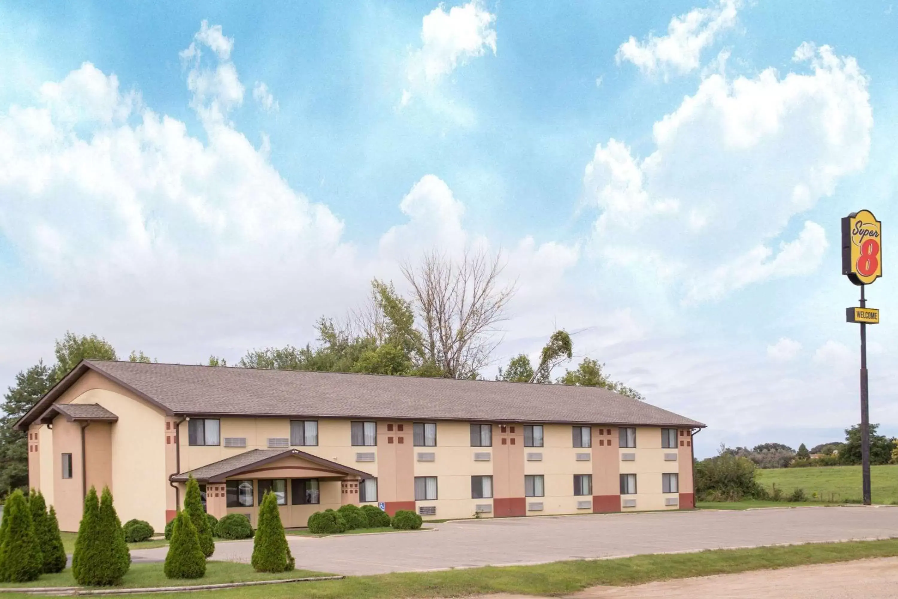 Super 8 by Wyndham Austin MN Super 8 by Wyndham Austin MN