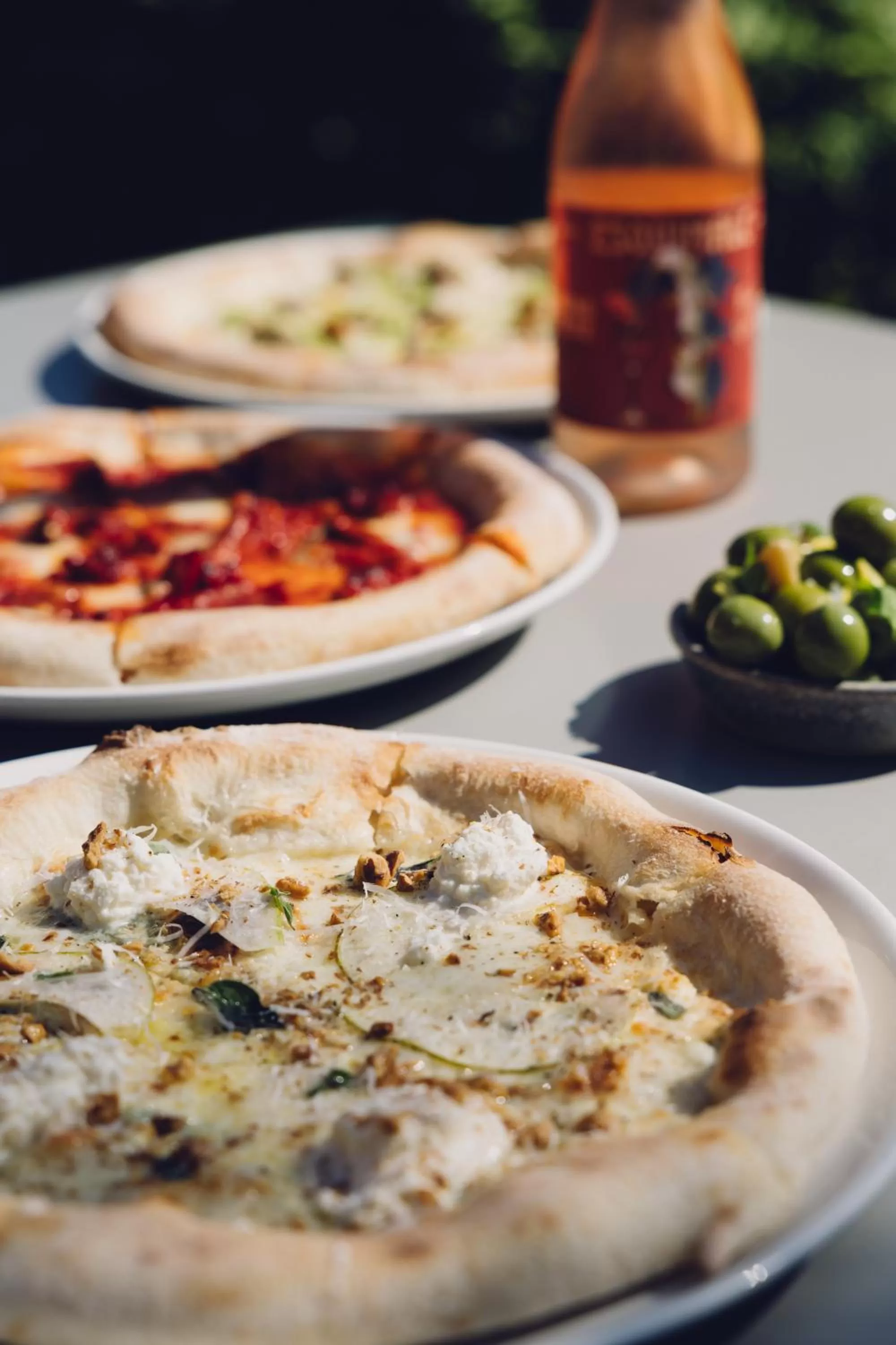 Restaurant/places to eat in Oak Bay Beach Hotel