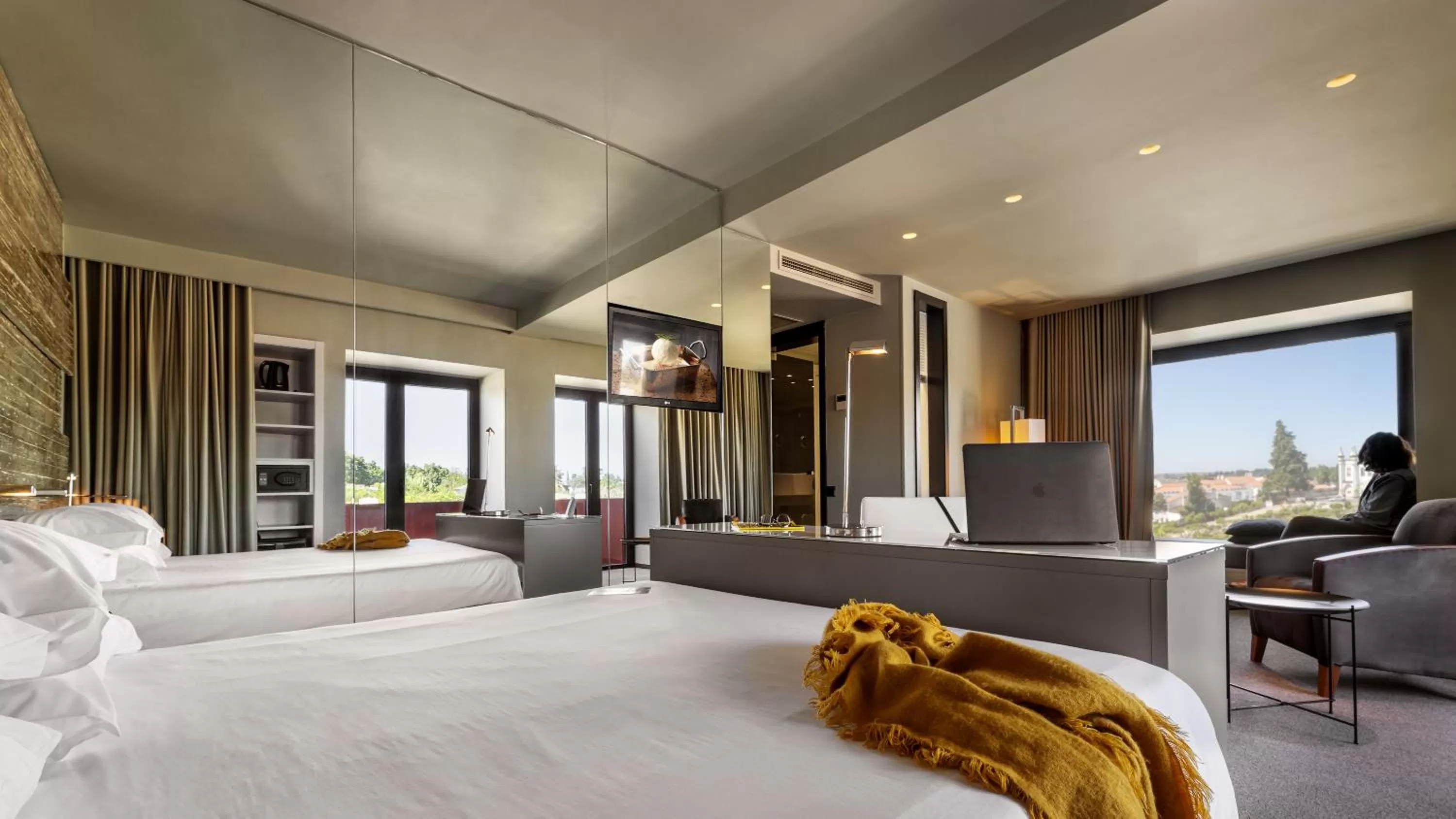 Bedroom, Bed in Vitoria Stone Hotel