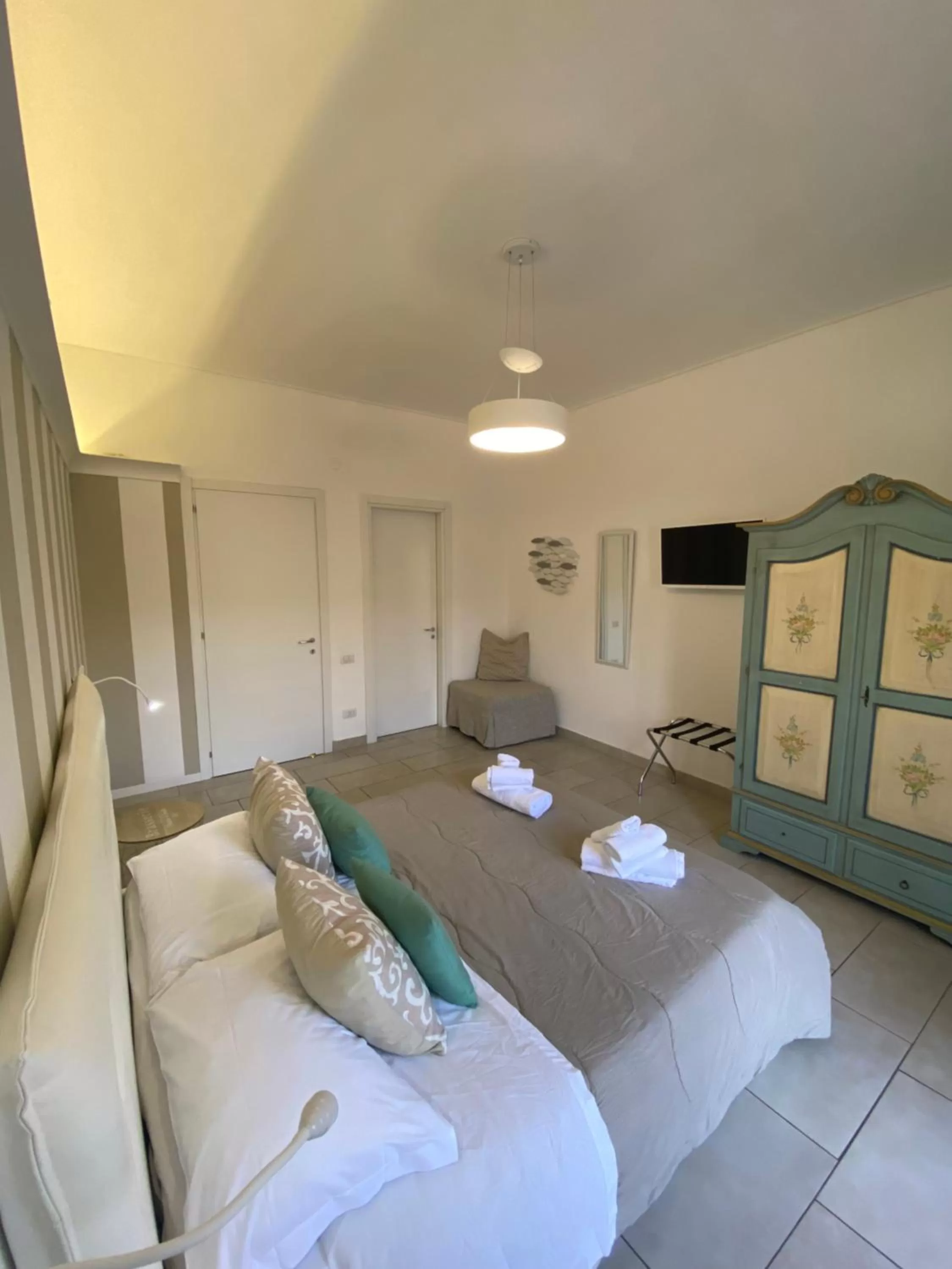 Bed in Lemon Rooms Sorrento