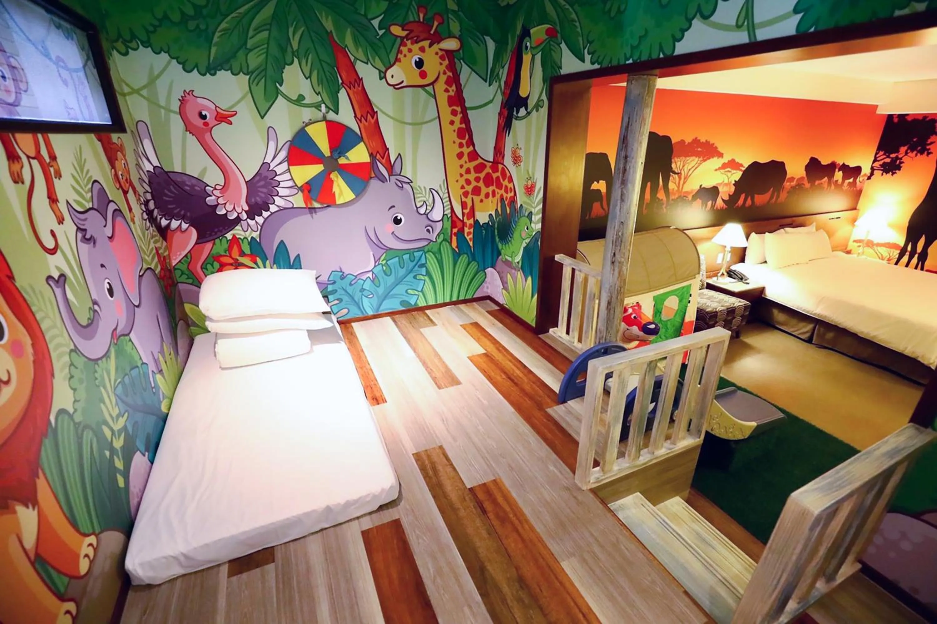Photo of the whole room, Bed in Great Roots Forestry Spa Resort
