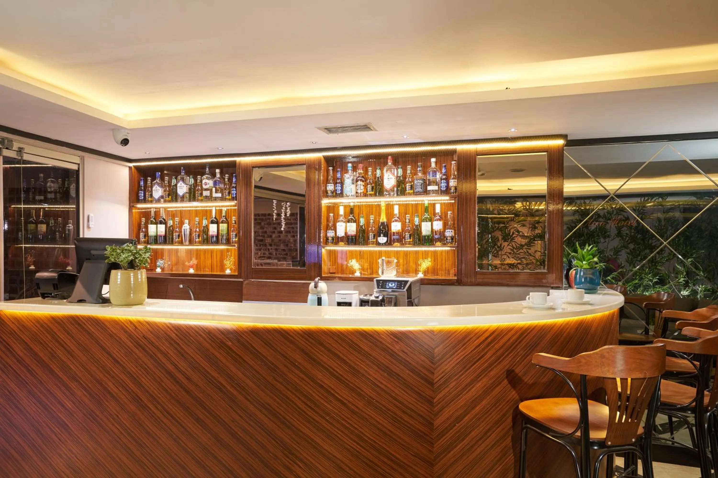 Alcoholic drinks in Atro Hotel