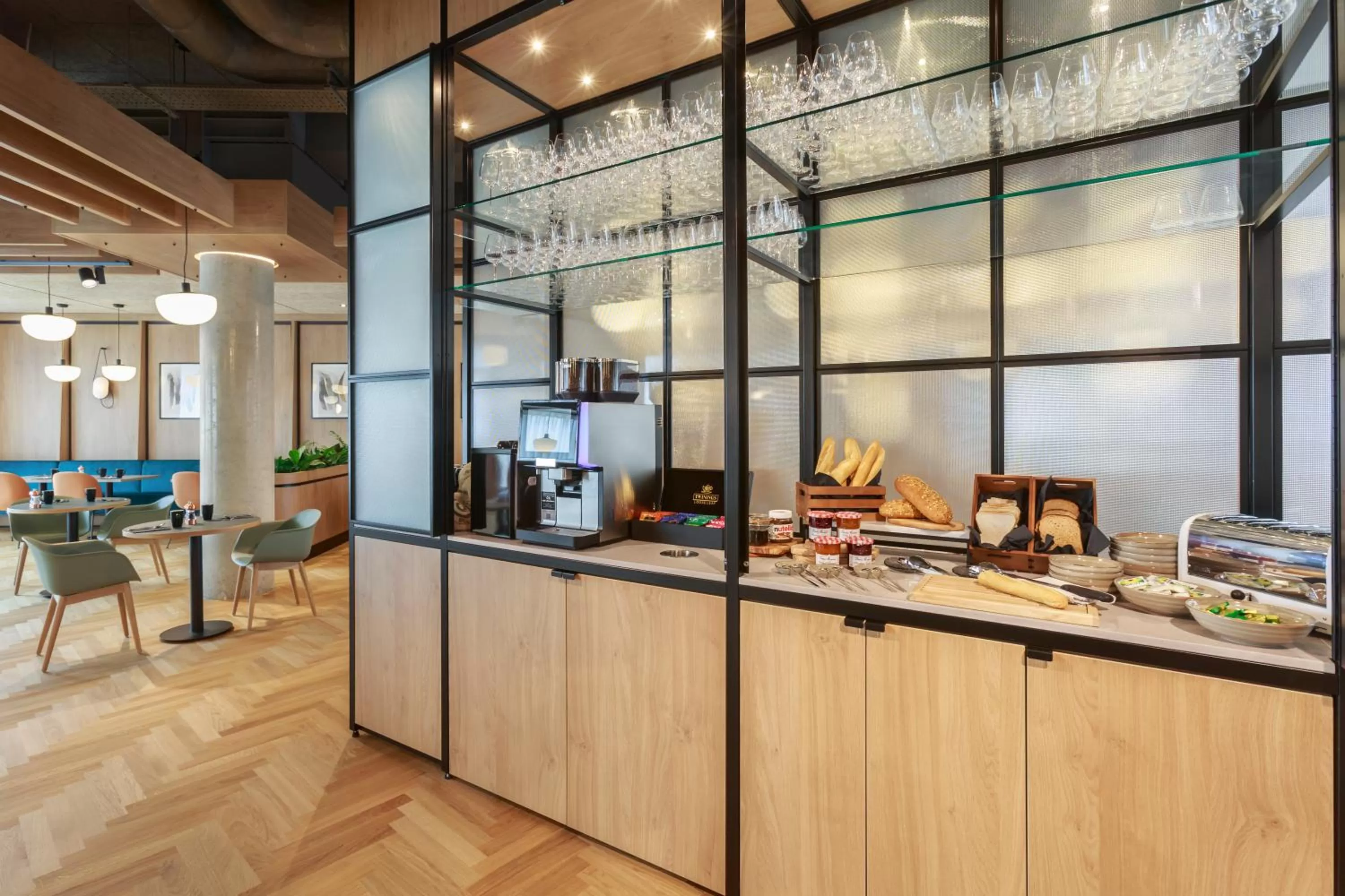 Breakfast in Novotel Cambridge North