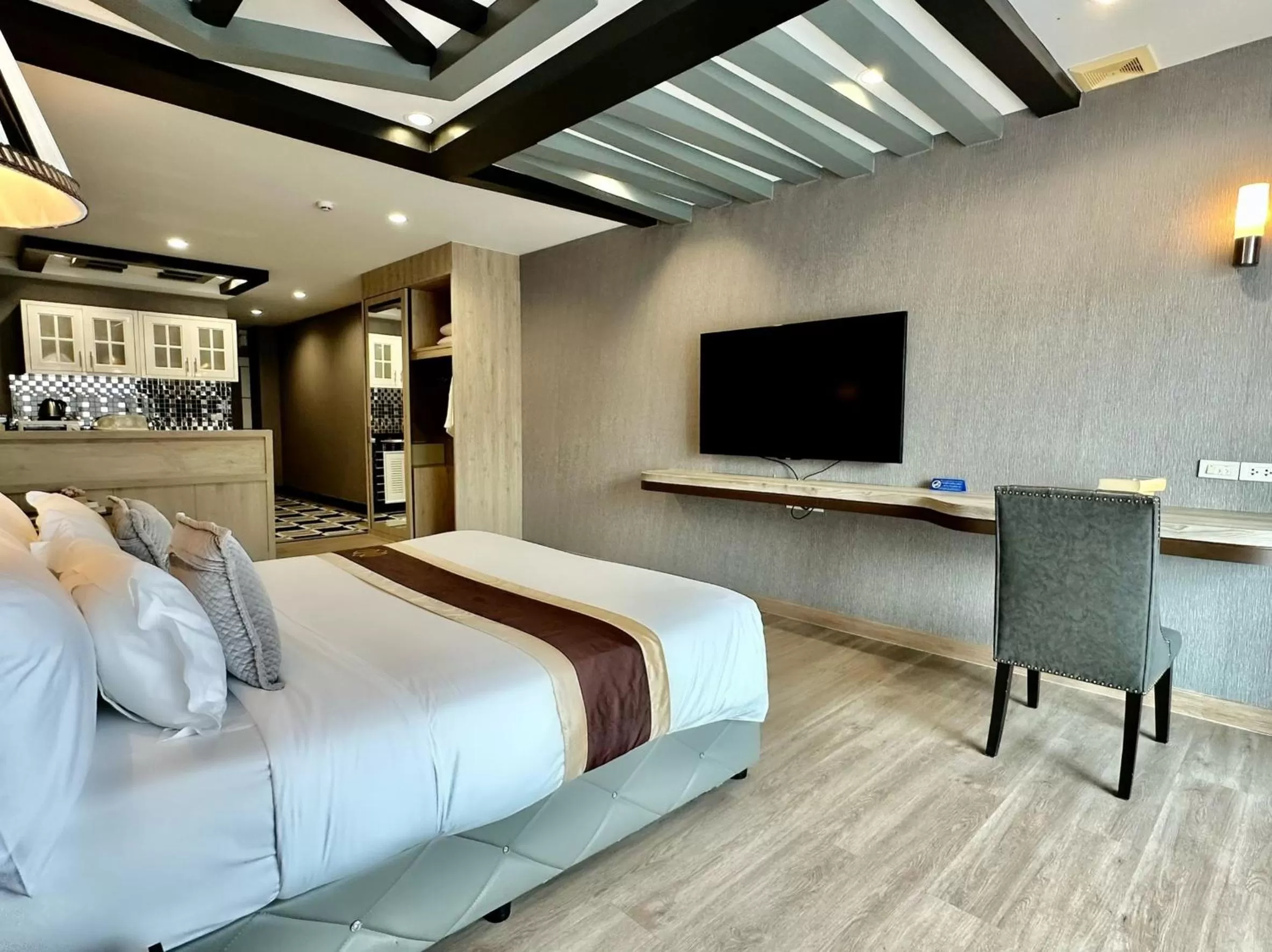 TV and multimedia in KTK Pattaya Hotel & Residence