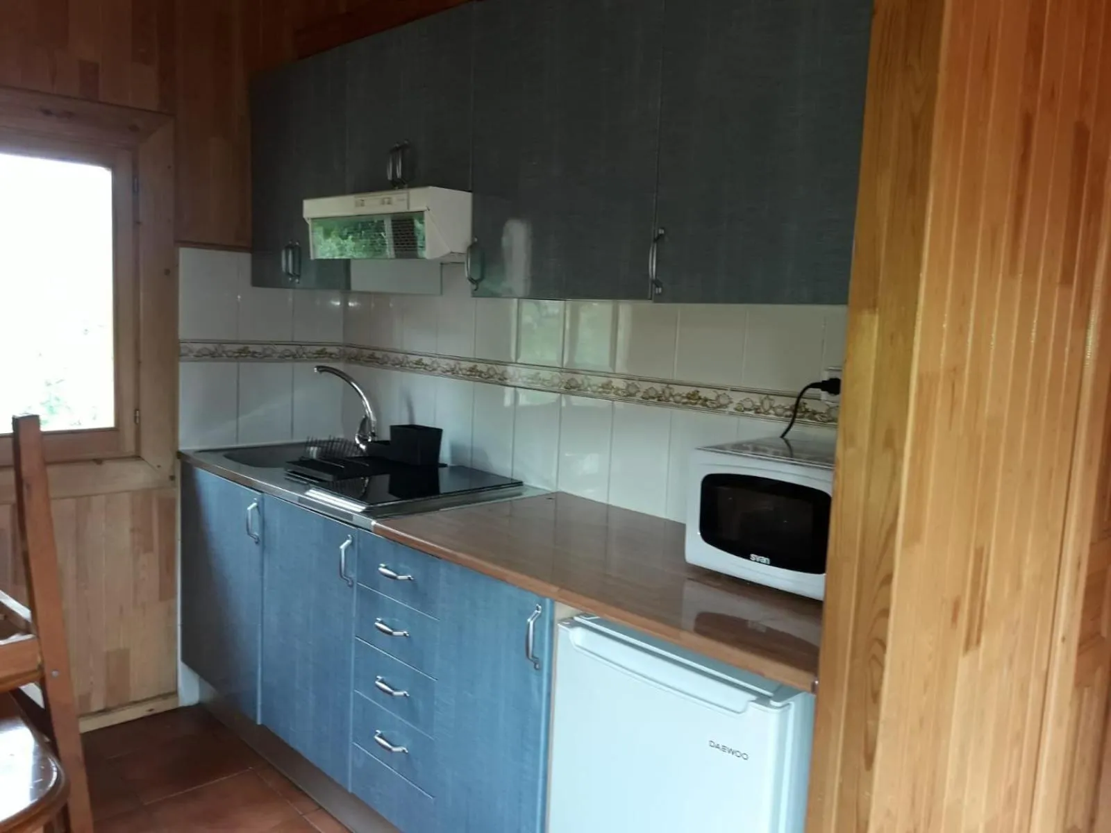 Kitchen or kitchenette in Sabiñanigo Camp & Hotel