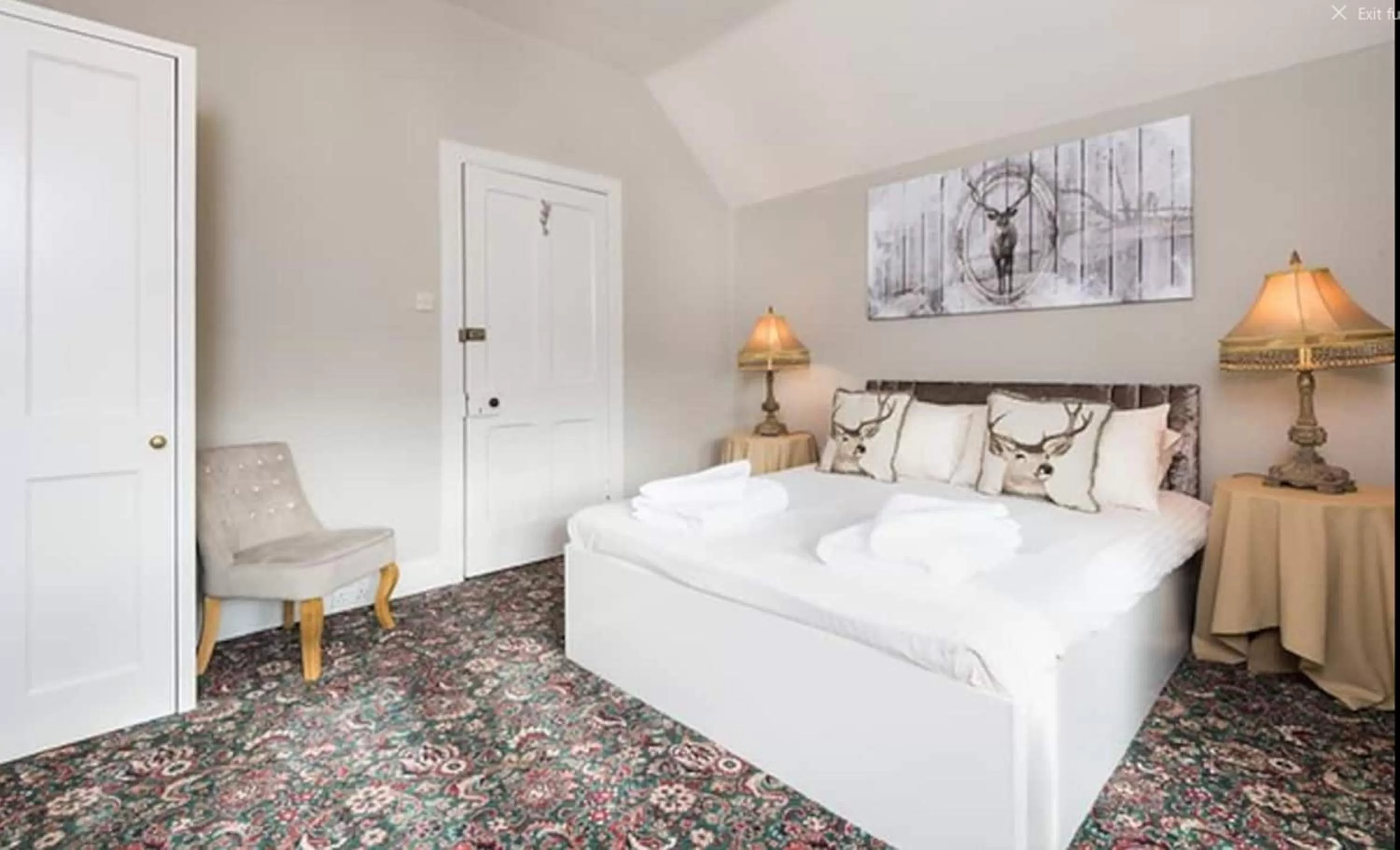 Bedroom, Bed in Moulin Hotel