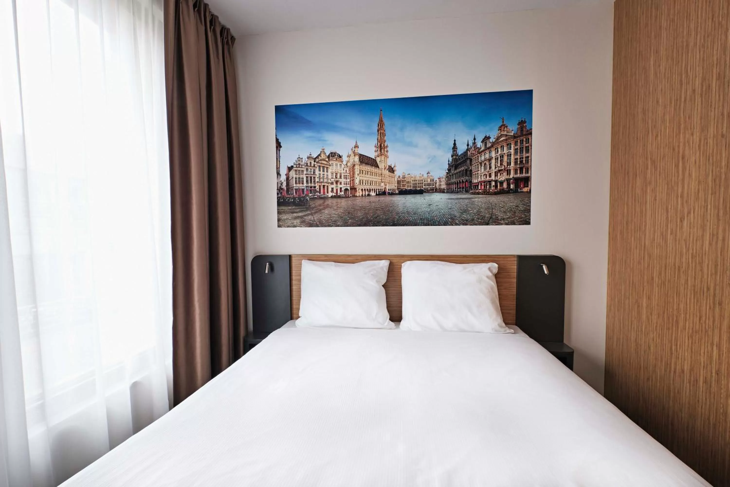 Bed in easyHotel Brussels City Centre