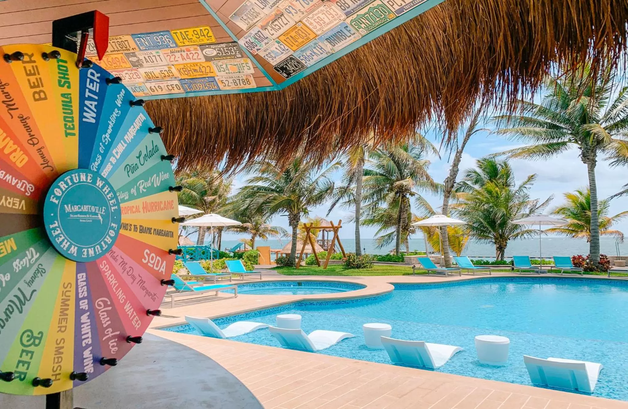 Lounge or bar in Margaritaville Island Reserve Riviera Cancún - A Karisma All-Inclusive Experience for All