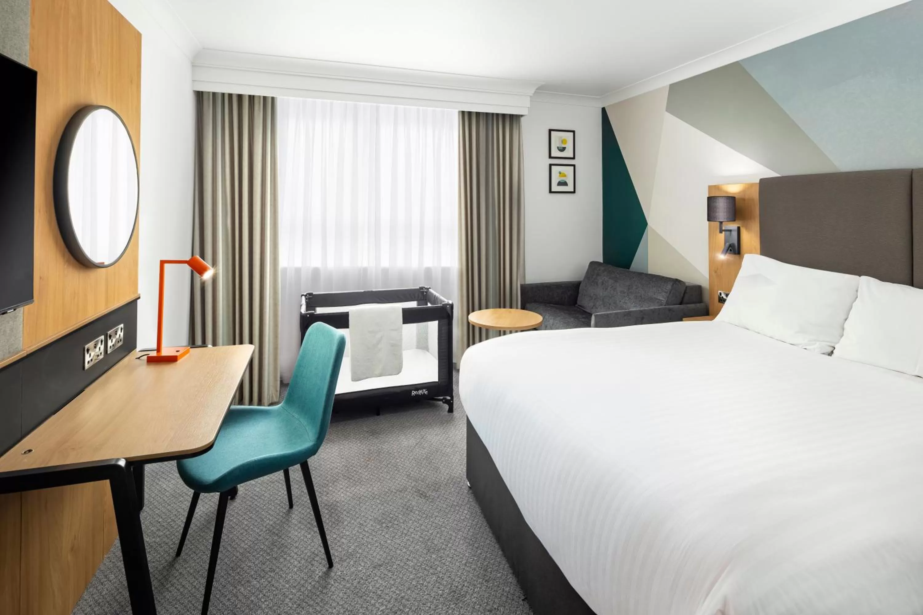 Bedroom, Bed in Holiday Inn Gloucester - Cheltenham by IHG