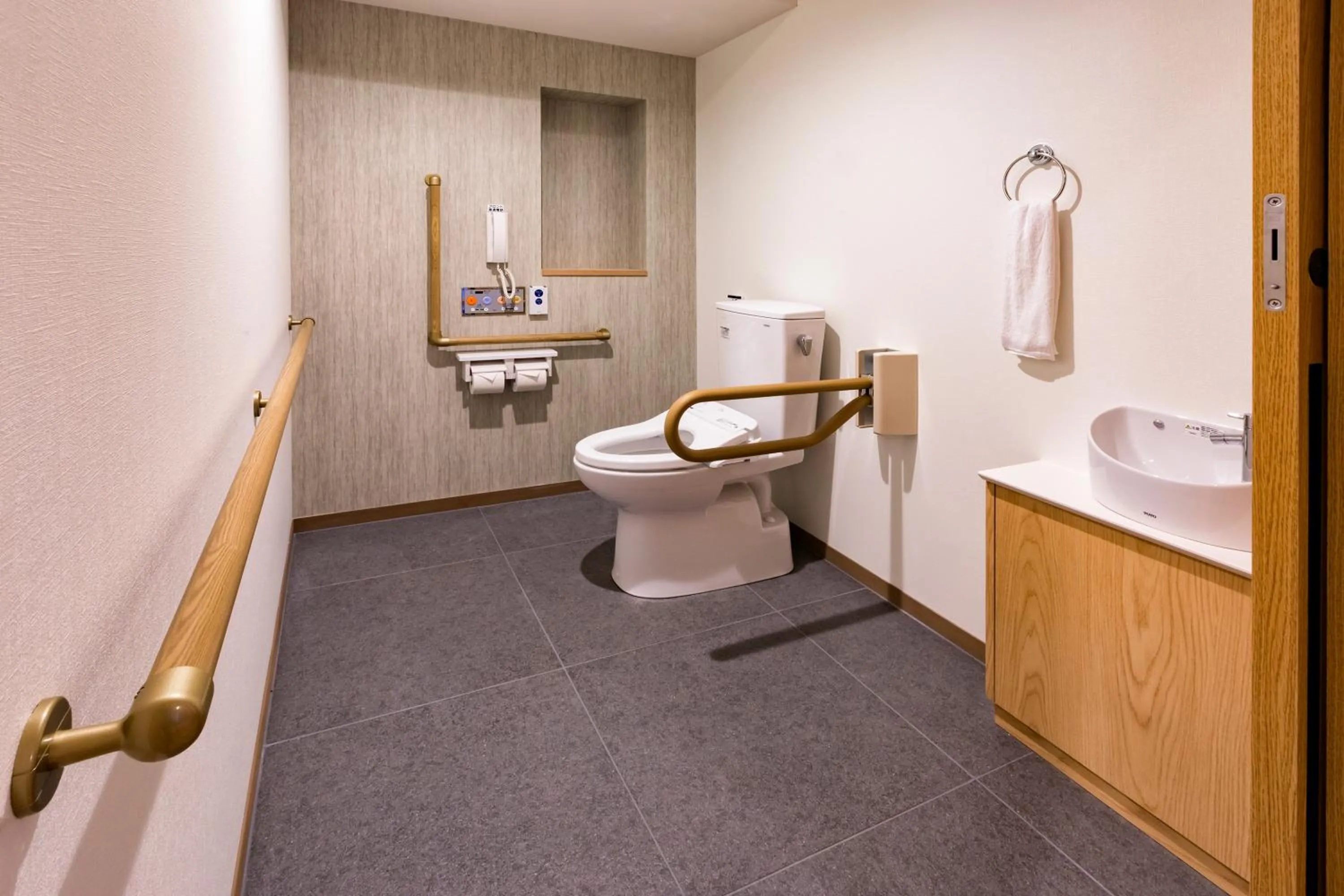 Toilet in Kitayuzawa Mori no soraniwa