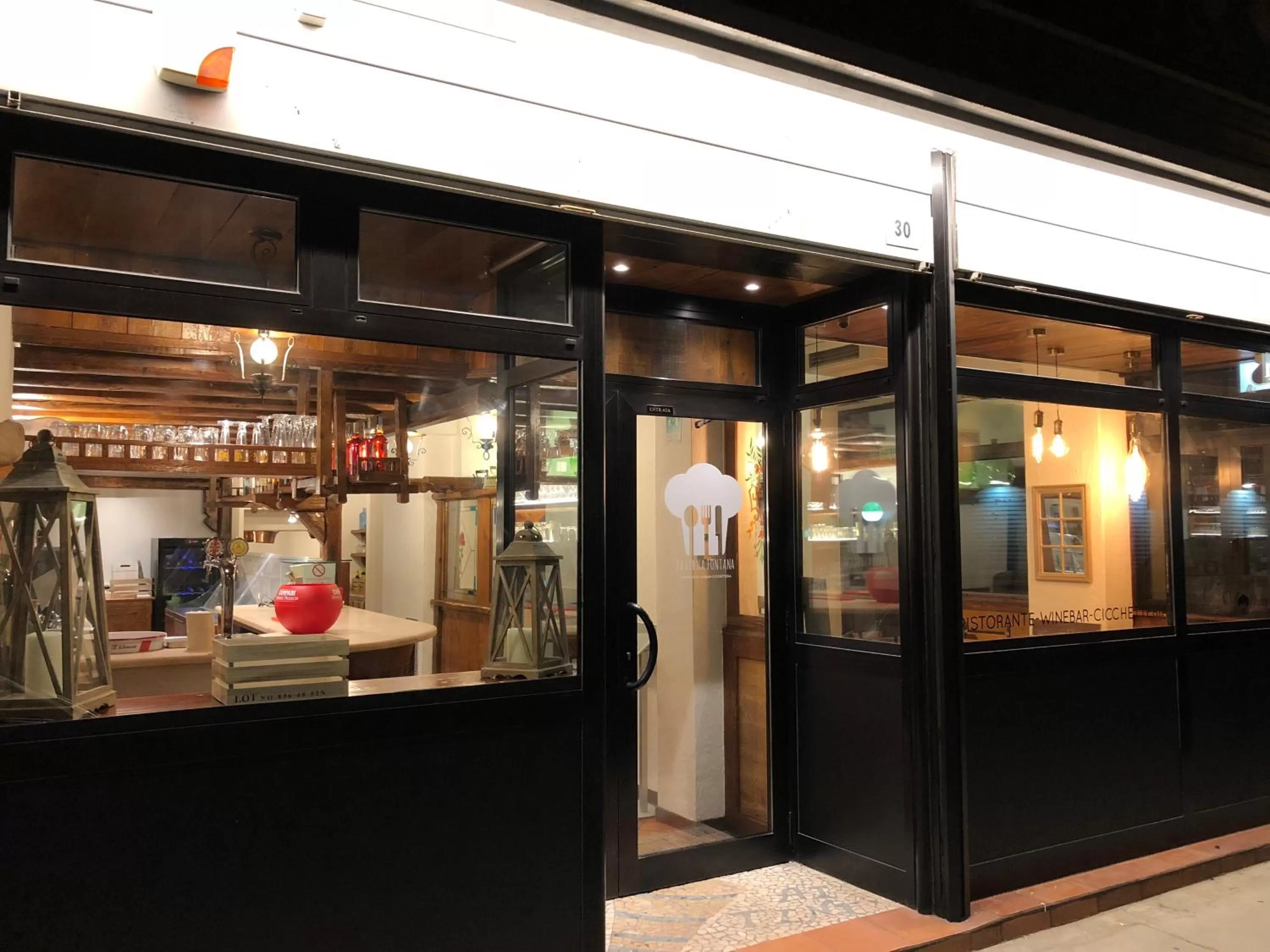 Restaurant/places to eat in Hotel Delle Rose