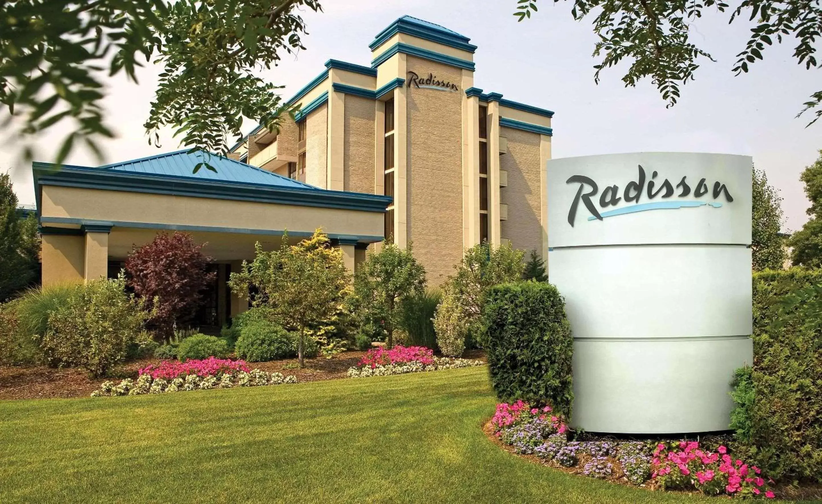 Radisson Hotel Hauppauge-Long Island Radisson Hotel Hauppauge-Long Island