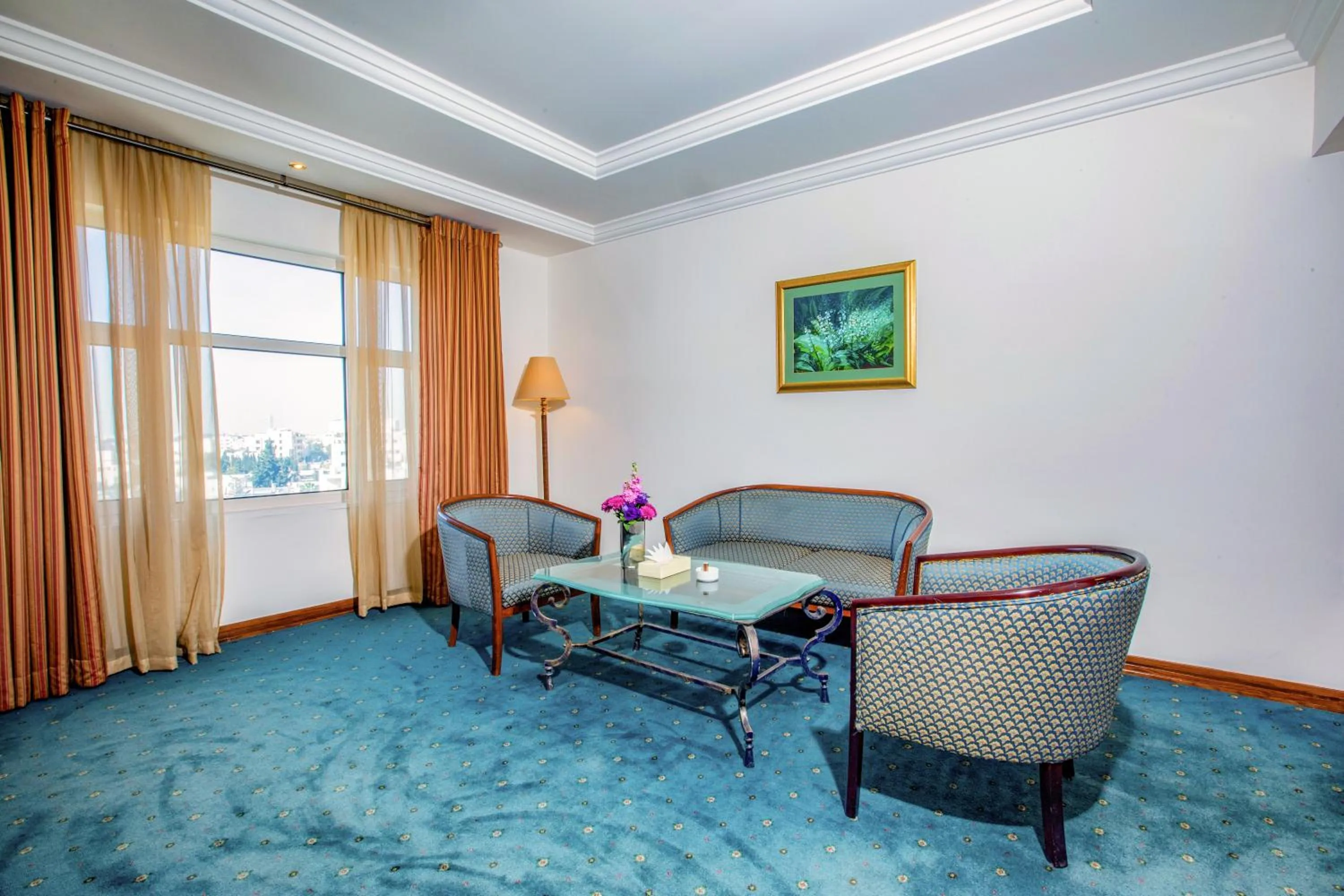 Seating area in Bristol Hotel