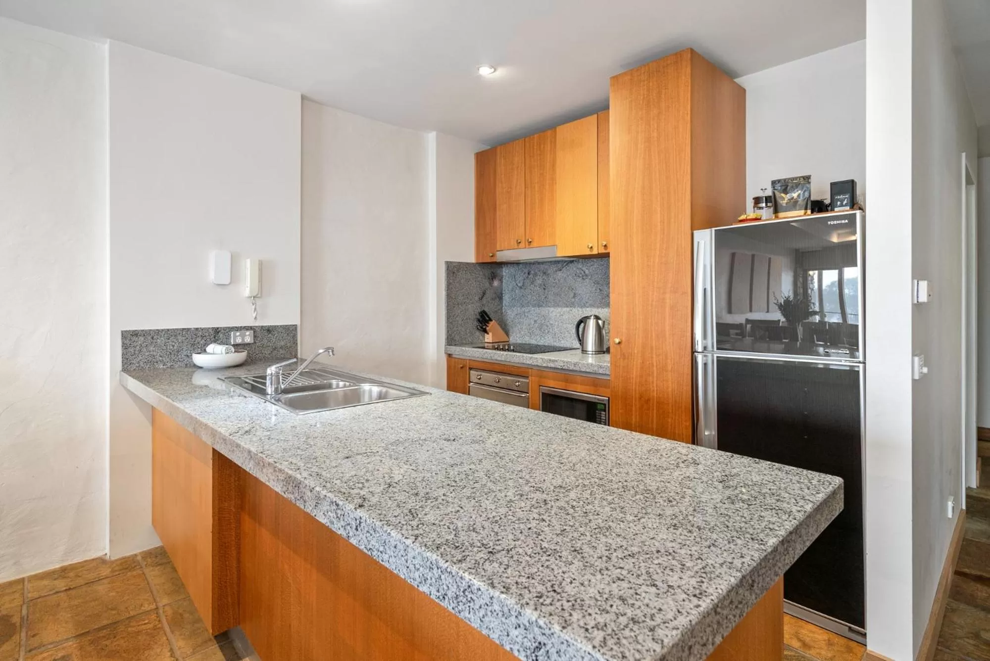 kitchen, Kitchen/Kitchenette in Alpine Woodsmoke Apartments