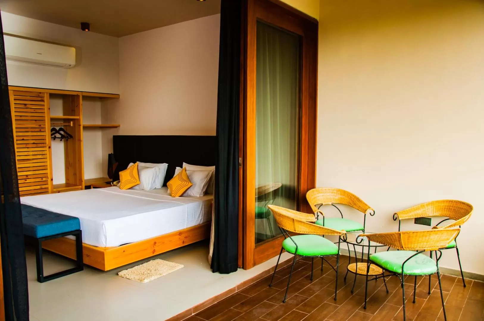 Bedroom, Bed in Ballena Regency