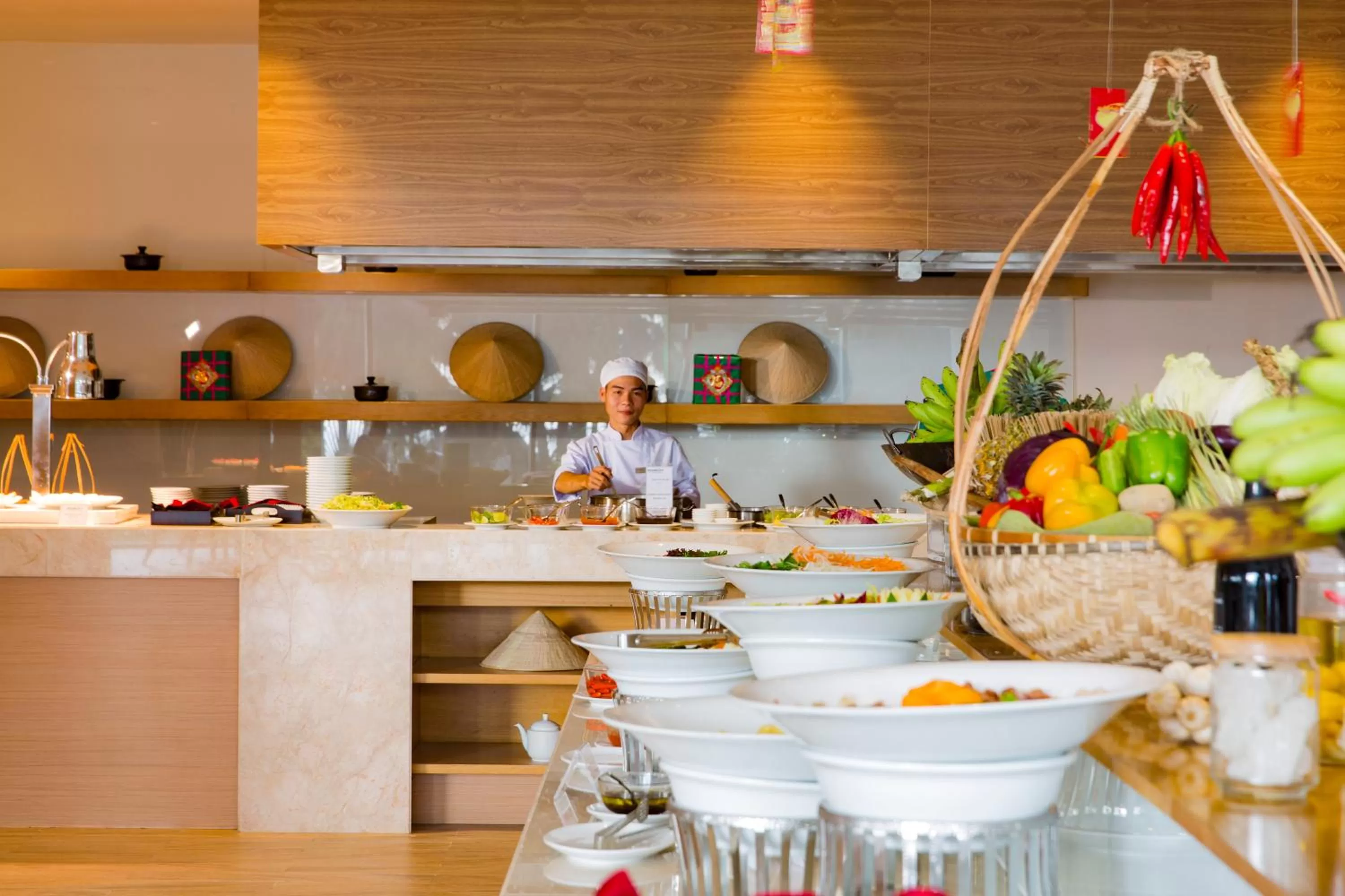 Restaurant/places to eat in Starcity Hotel & Condotel Beachfront Nha Trang