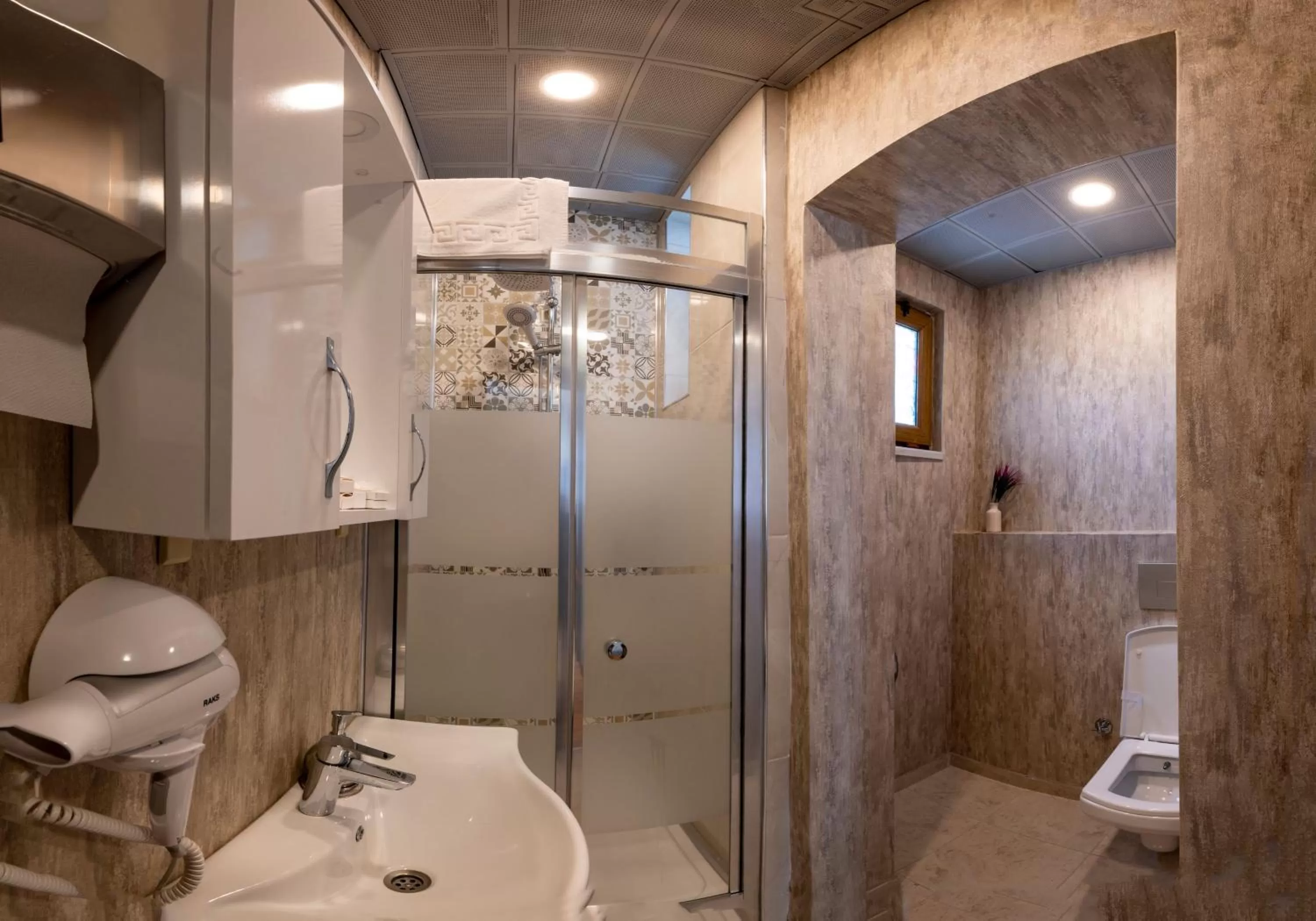 Toilet in O'Pera Okanlı Suites