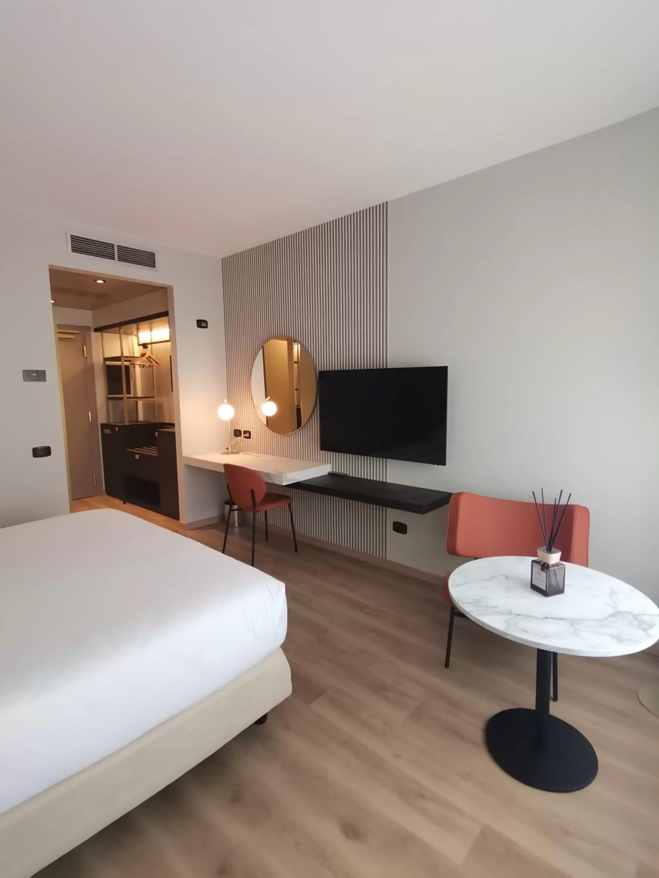 Photo of the whole room, Bed in Agora' Palace Hotel