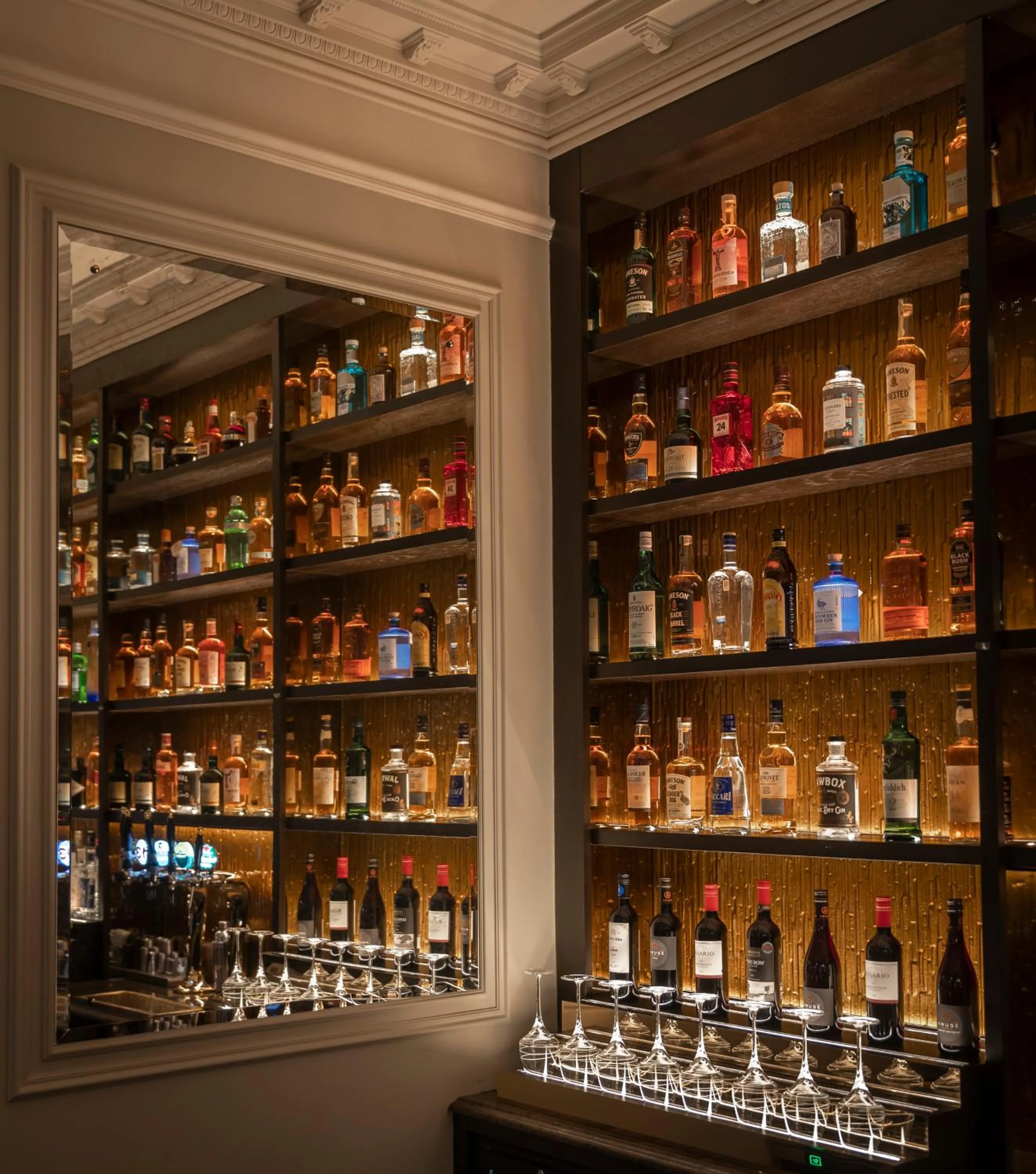 Restaurant/places to eat in Belvedere Hotel, Dublin City Centre