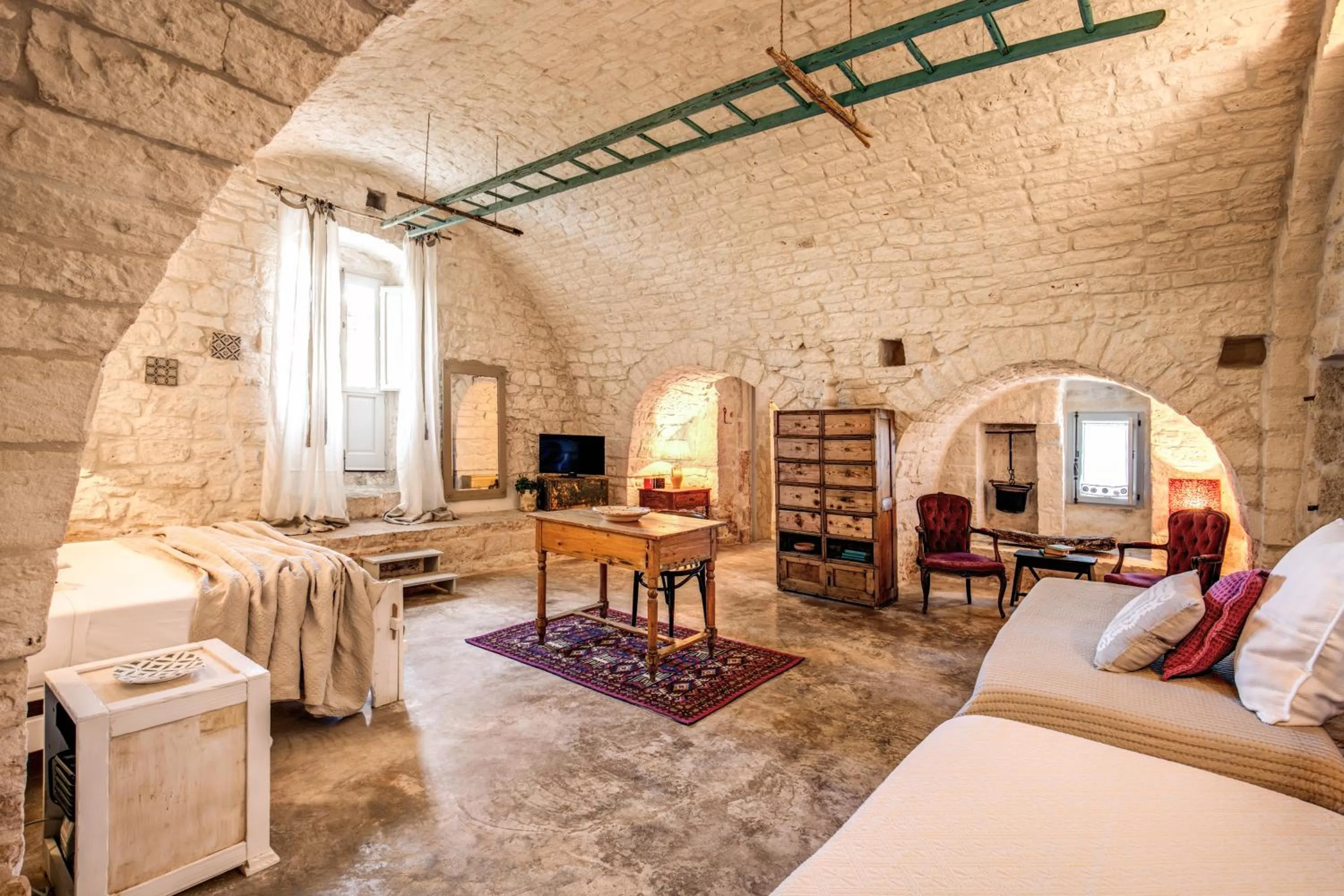 Photo of the whole room, Bed in Masseria Cervarolo