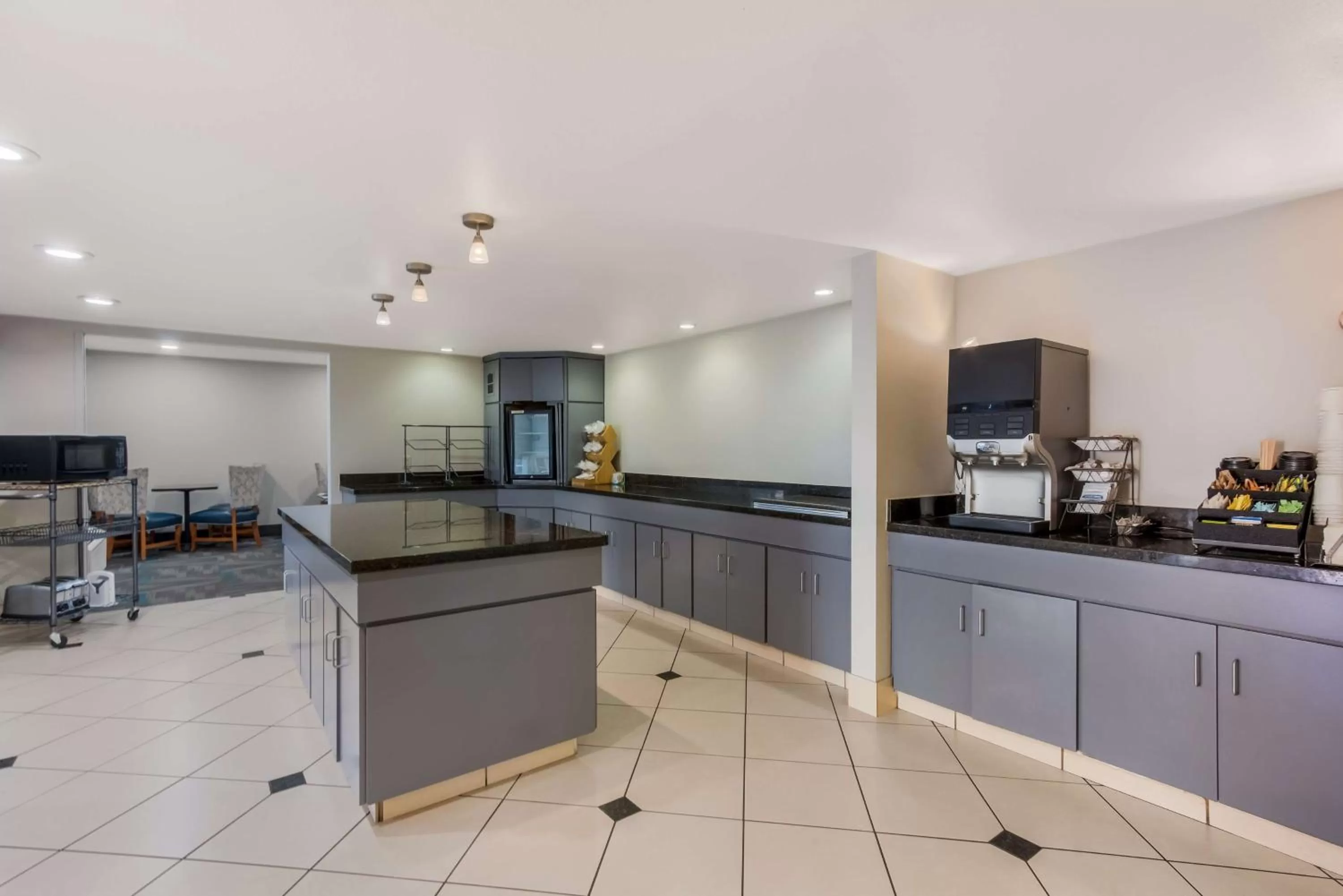 Restaurant/places to eat in Revival Scottsdale Studios