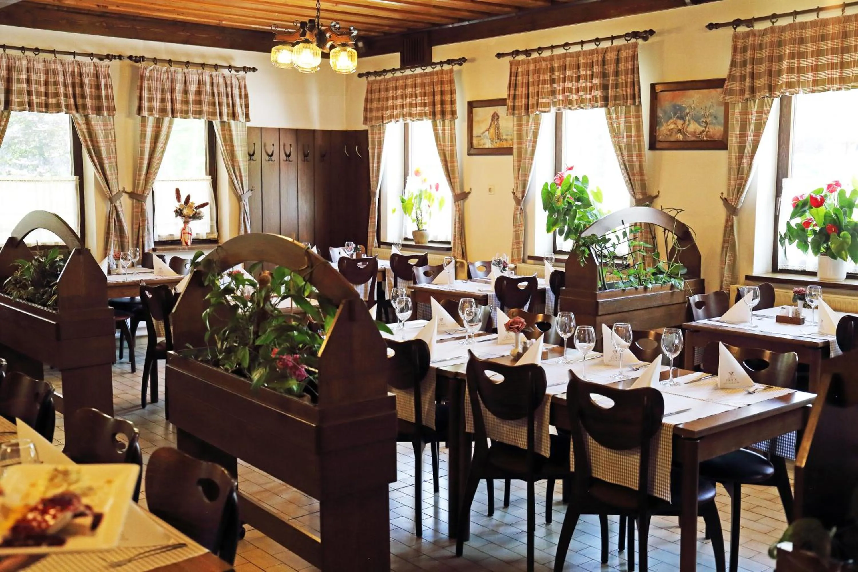 Restaurant/places to eat in Hotel Tripič, restaurant and pizzeria