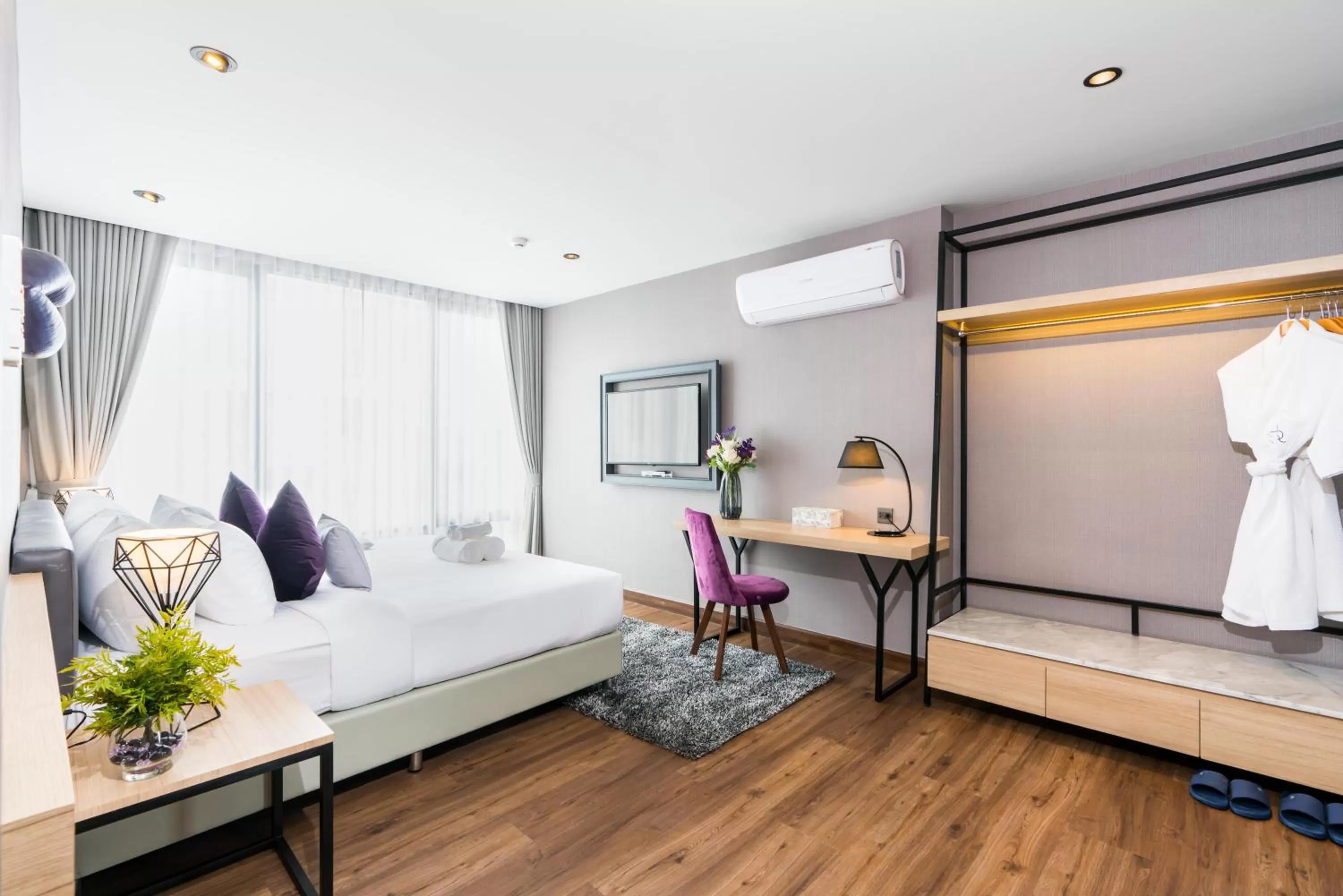 Photo of the whole room, Bed in XQ Pattaya Hotel