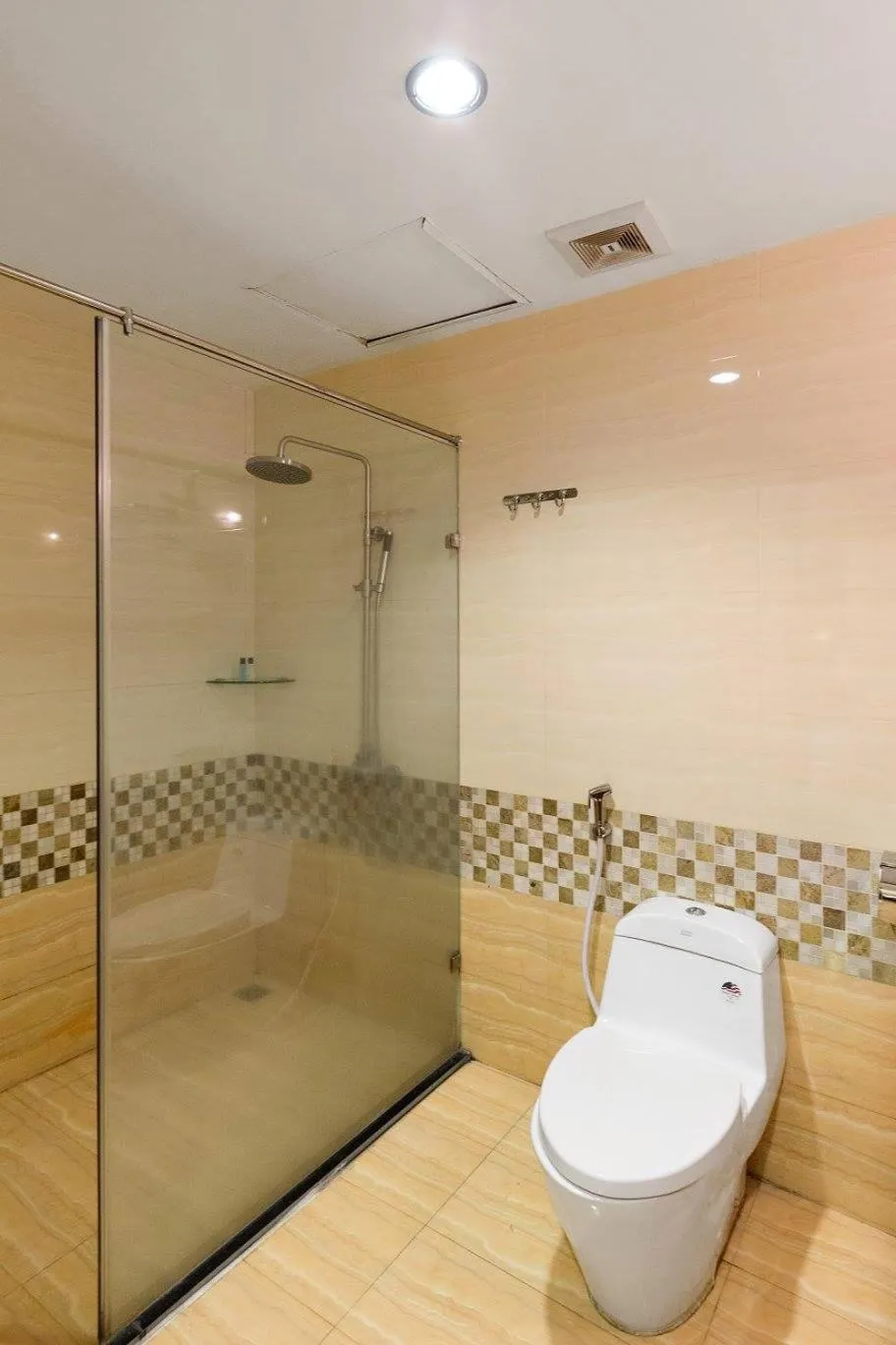 Sunset Westlake Hanoi Hotel