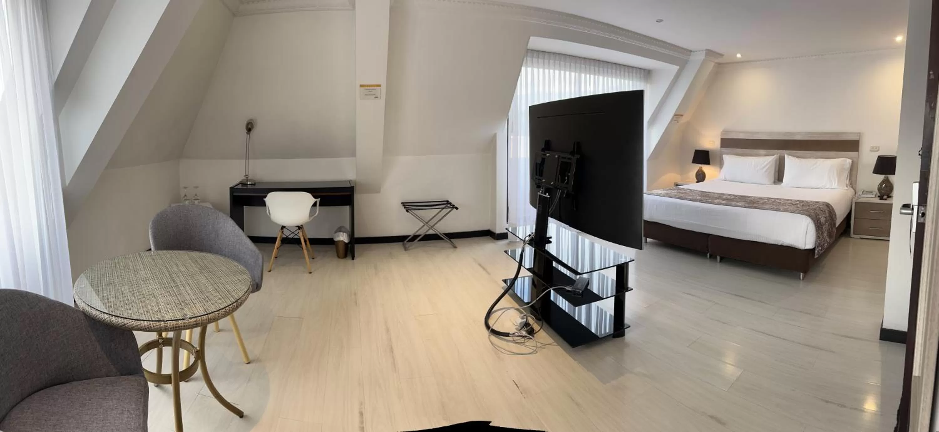 Photo of the whole room, Bed in Suites 109 GH Usaquén