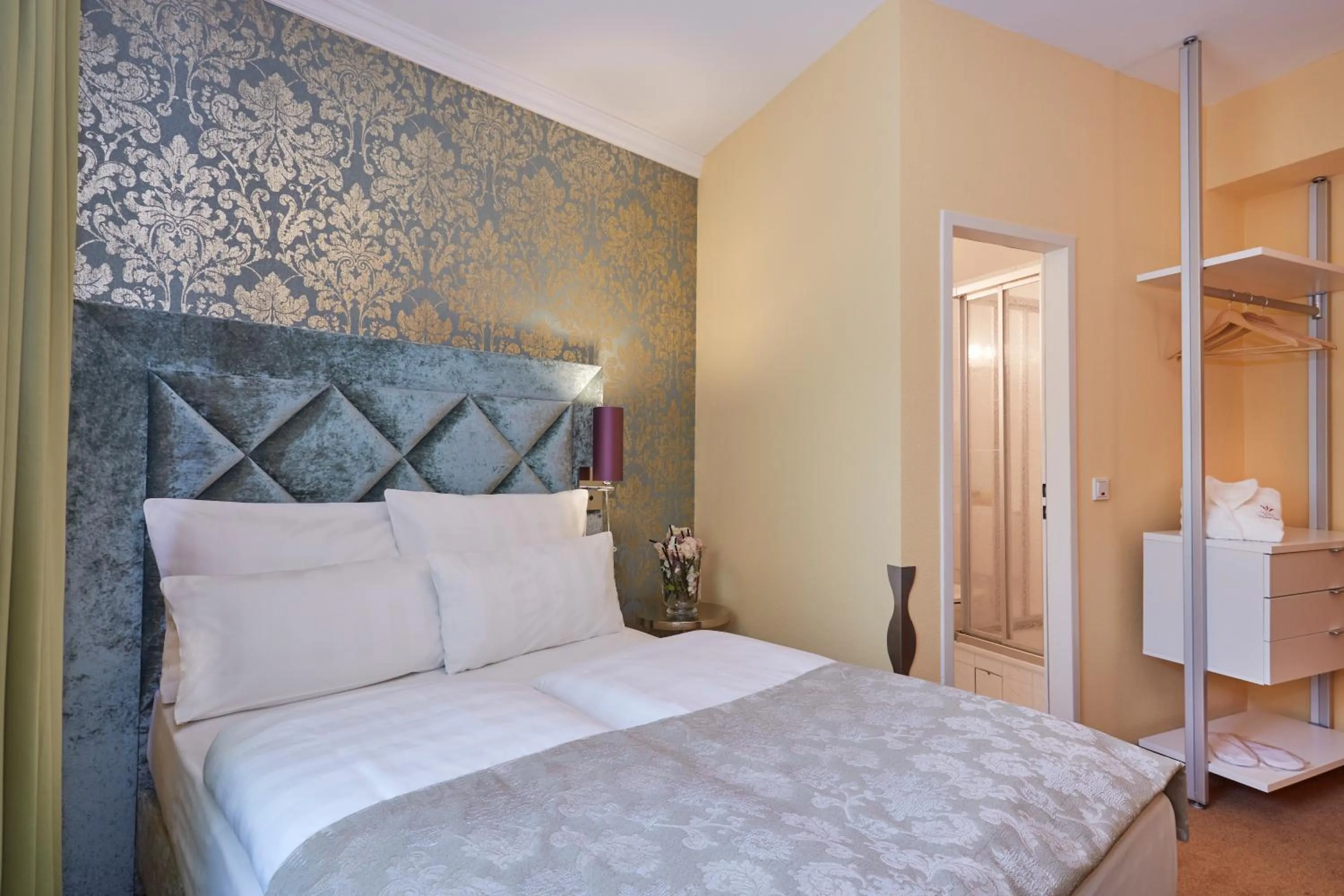 Photo of the whole room, Bed in Classic Hotel Harmonie