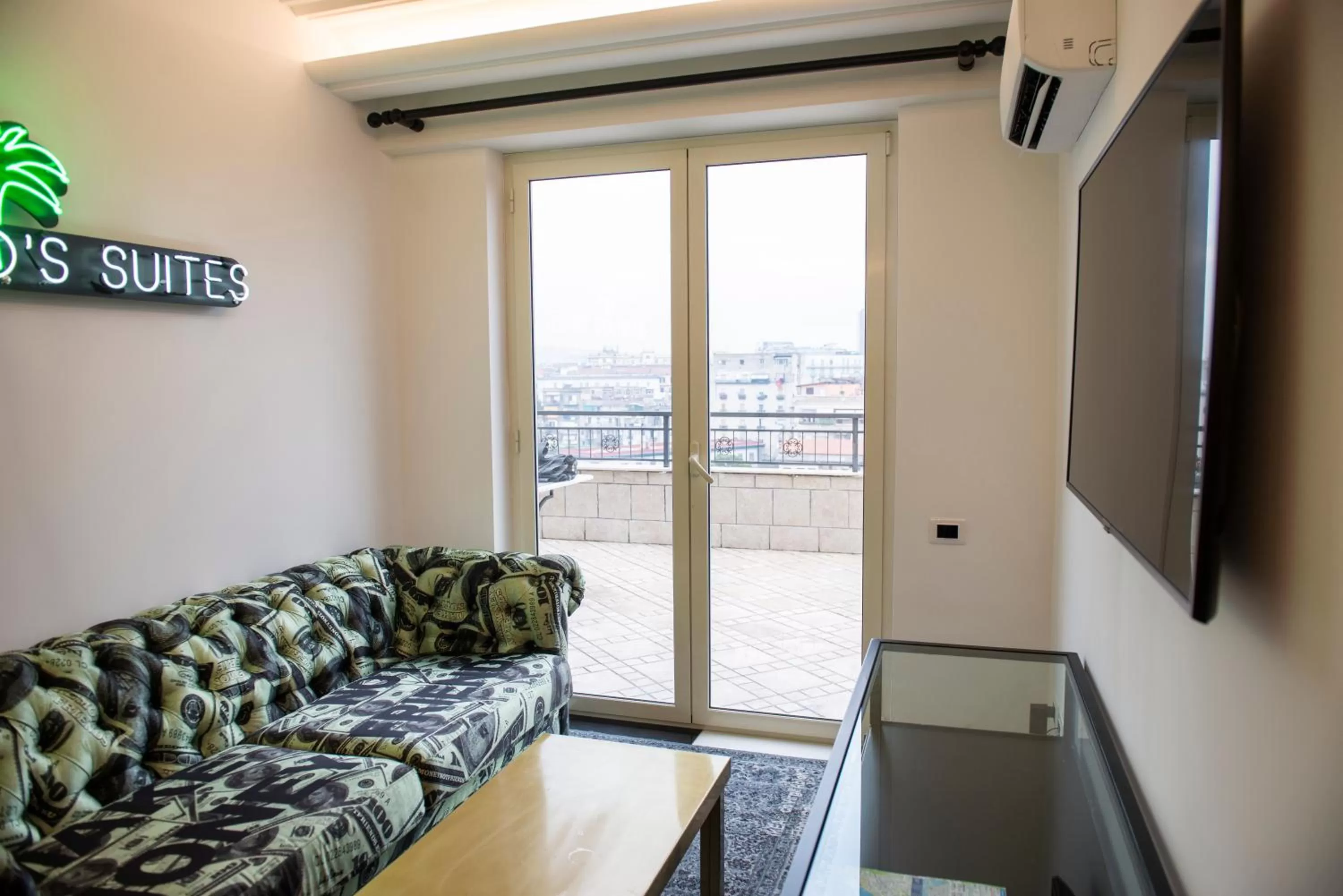 Seating Area in D'amelio'S suites