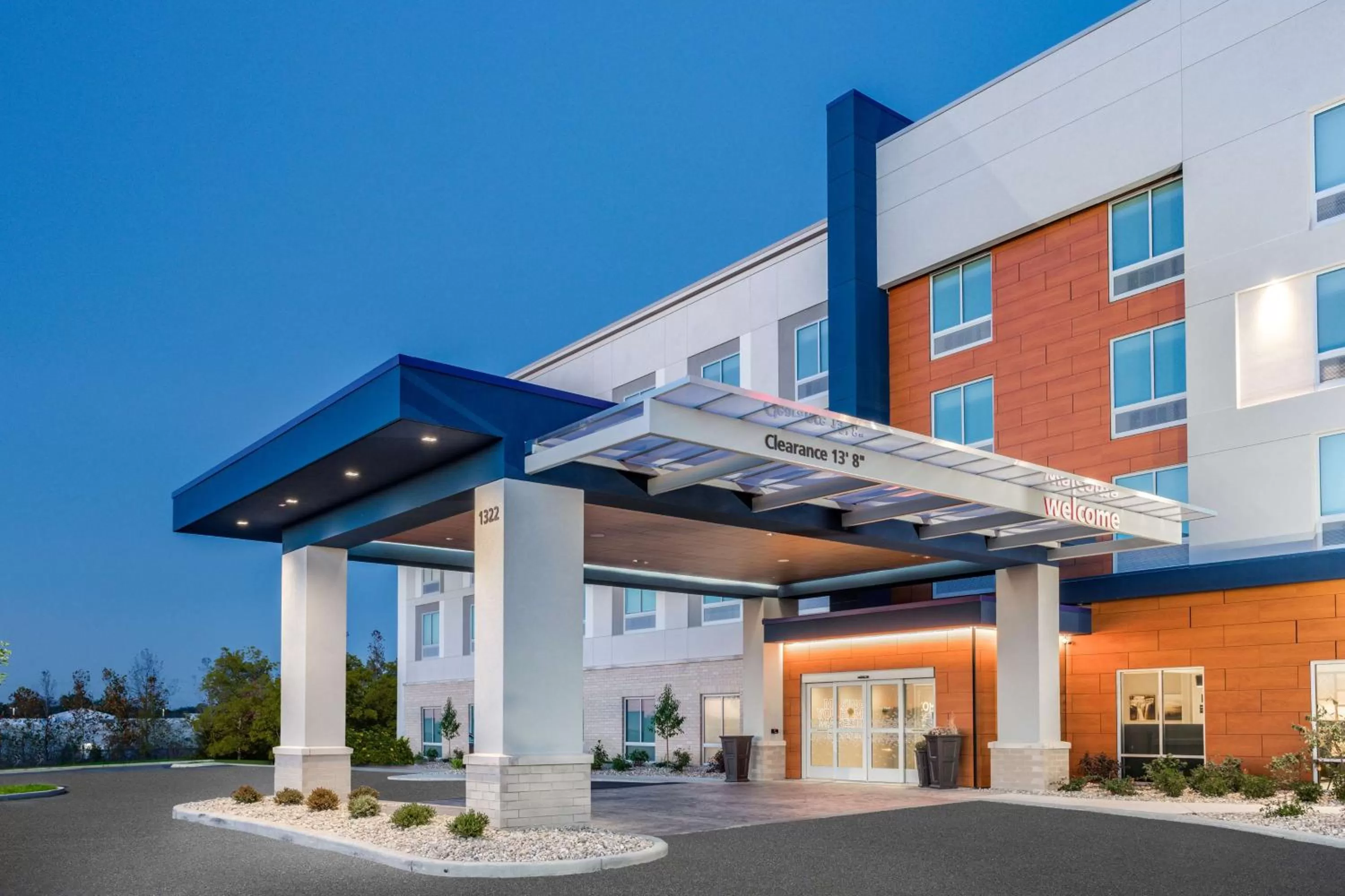 Property building in Hampton Inn Bedford In, In