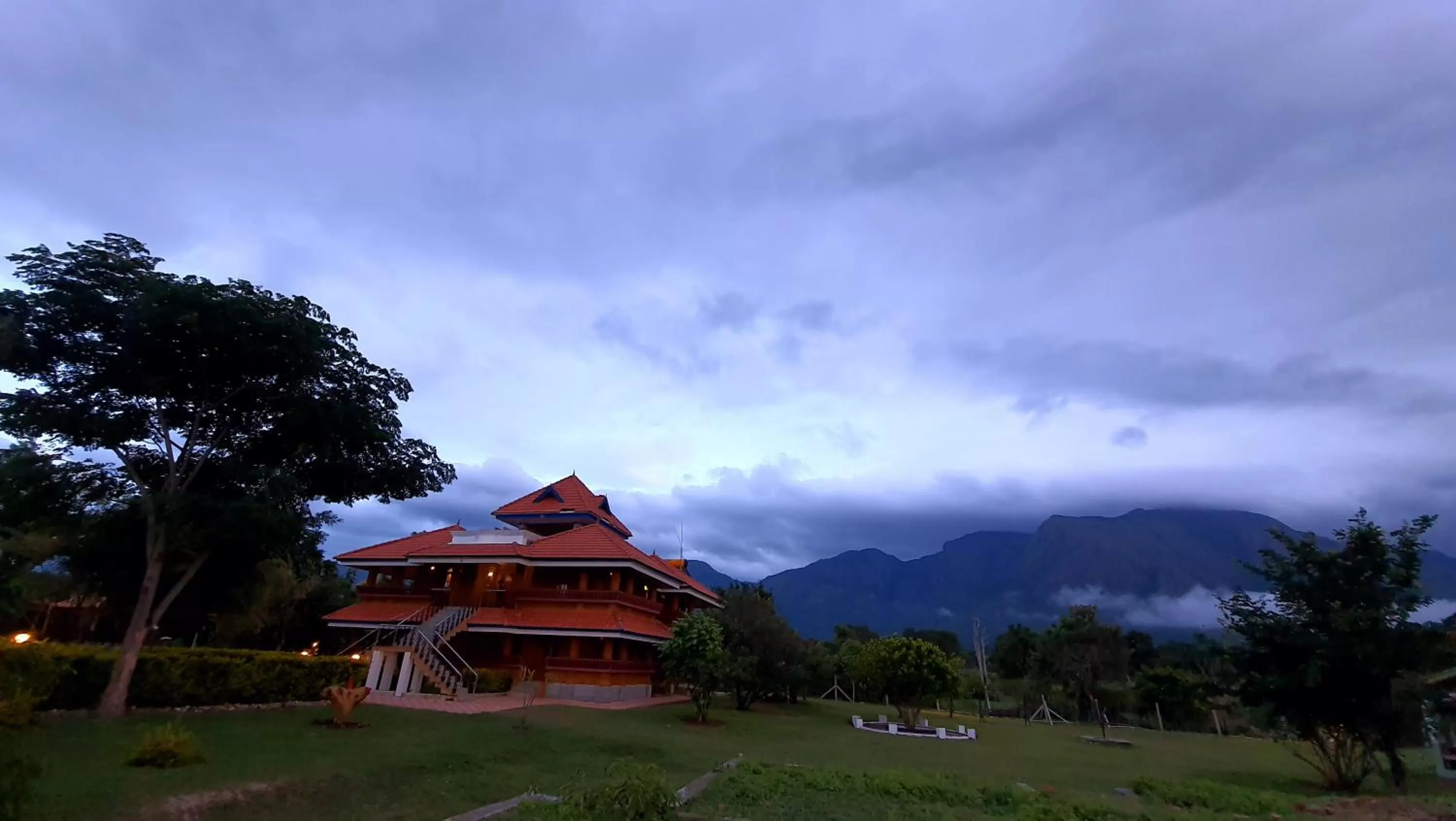 Facade/entrance in Avadale Masinagudi - Stag Groups Not Allowed