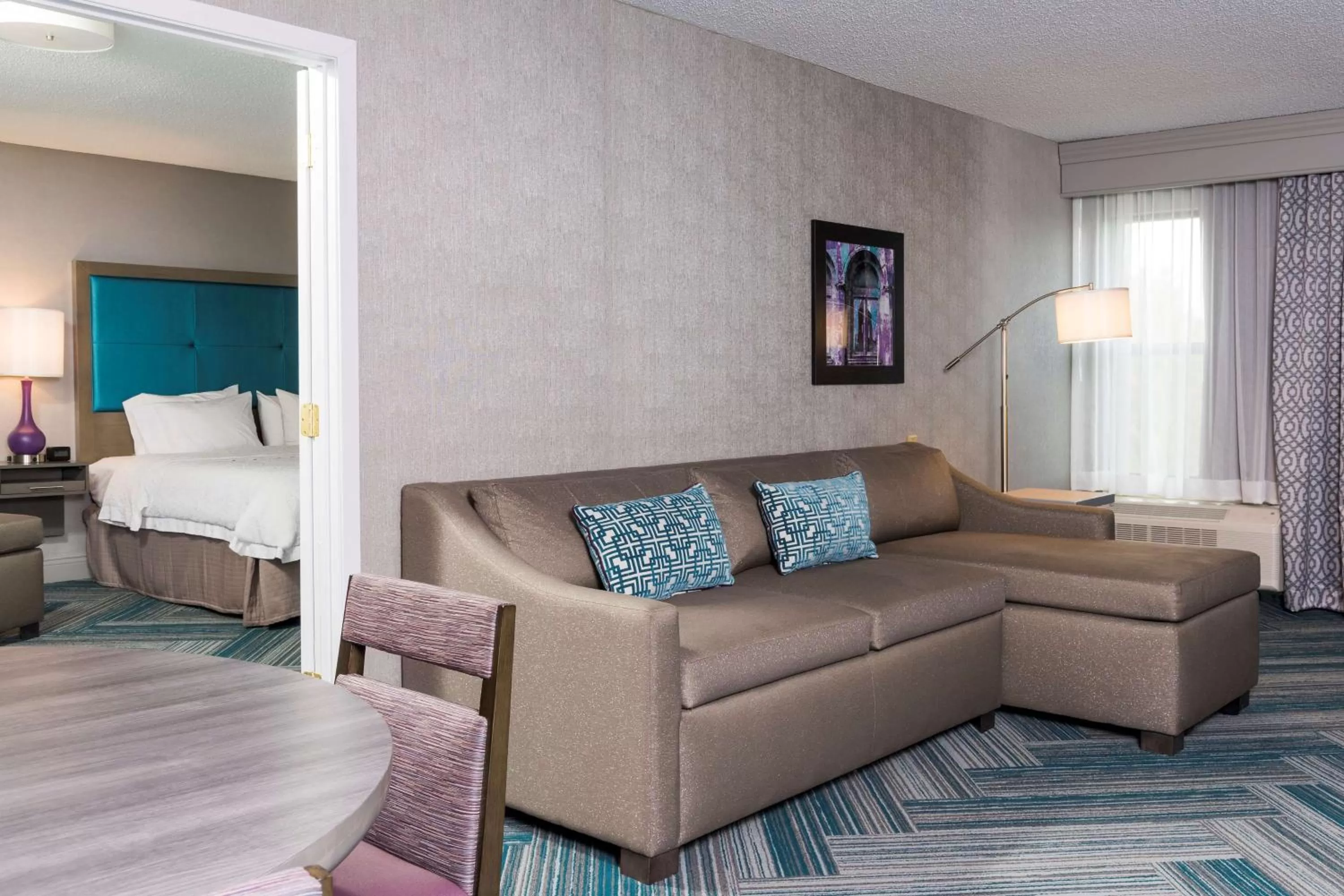 Living room in Hampton Inn Midland