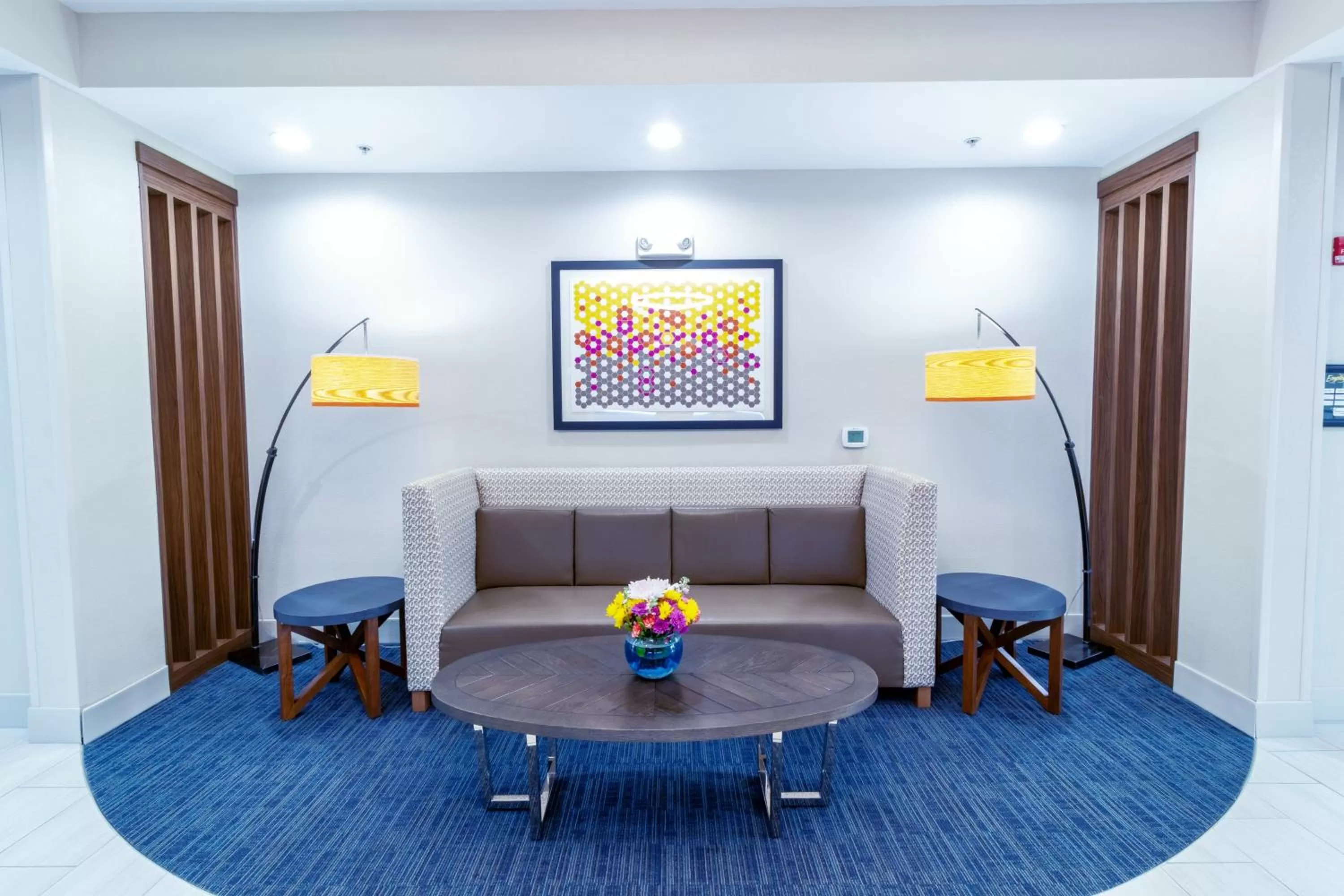 Lobby or reception in Holiday Inn Express Hotel & Suites Crestview South I-10 by IHG