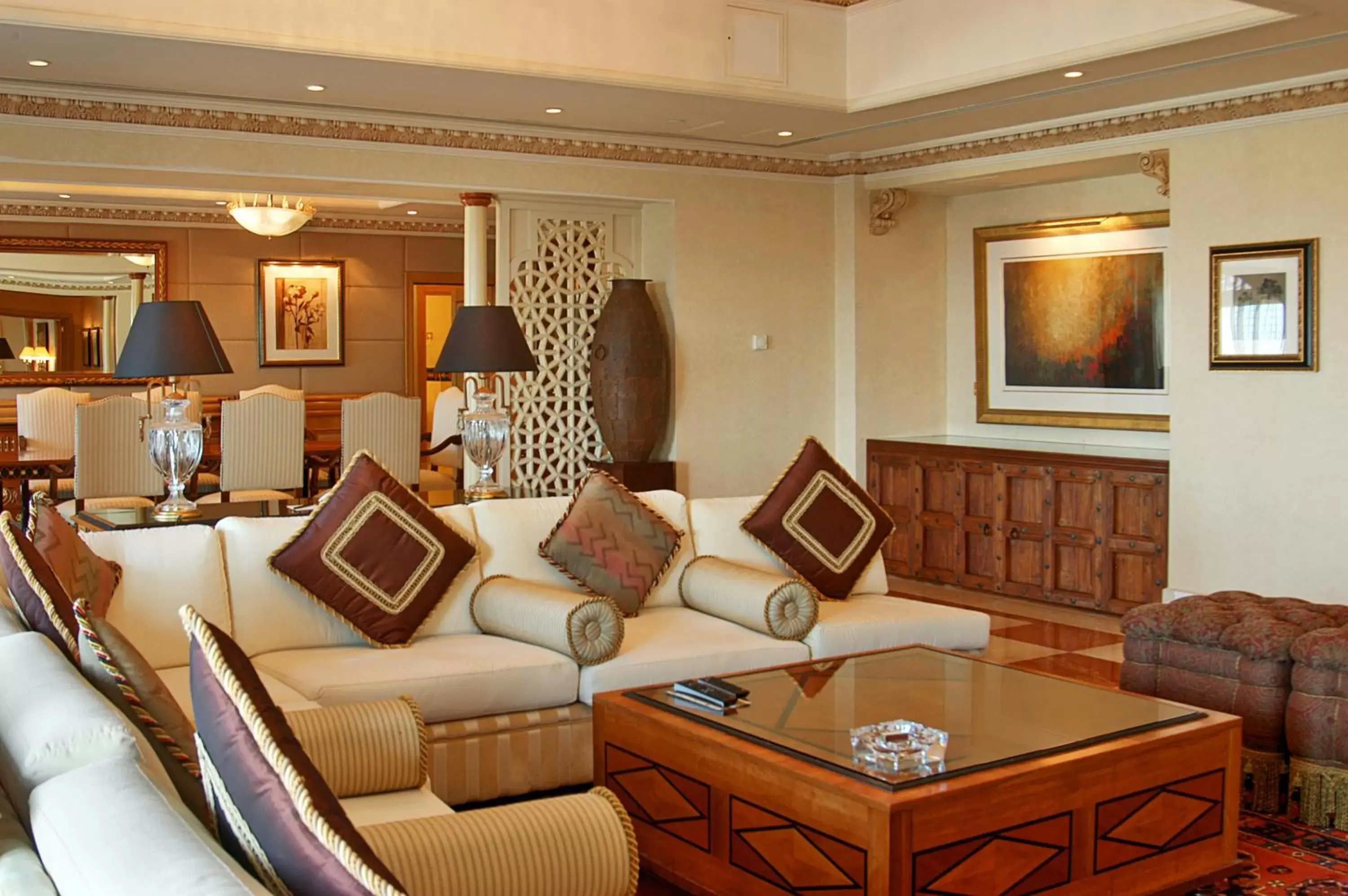 Three-Bedroom Suite in Grand Hyatt Muscat Three-Bedroom Suite in Grand Hyatt Muscat