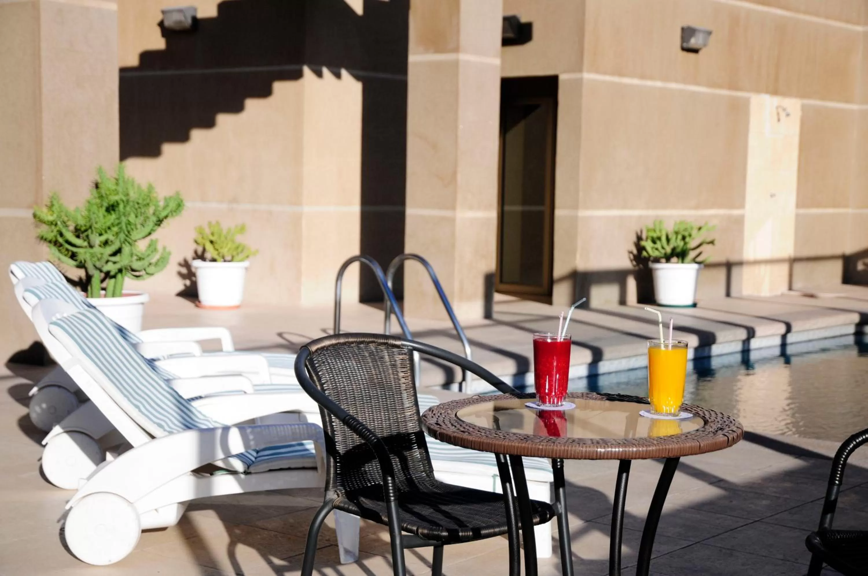 Swimming pool in Hotel Diego De Almagro Calama