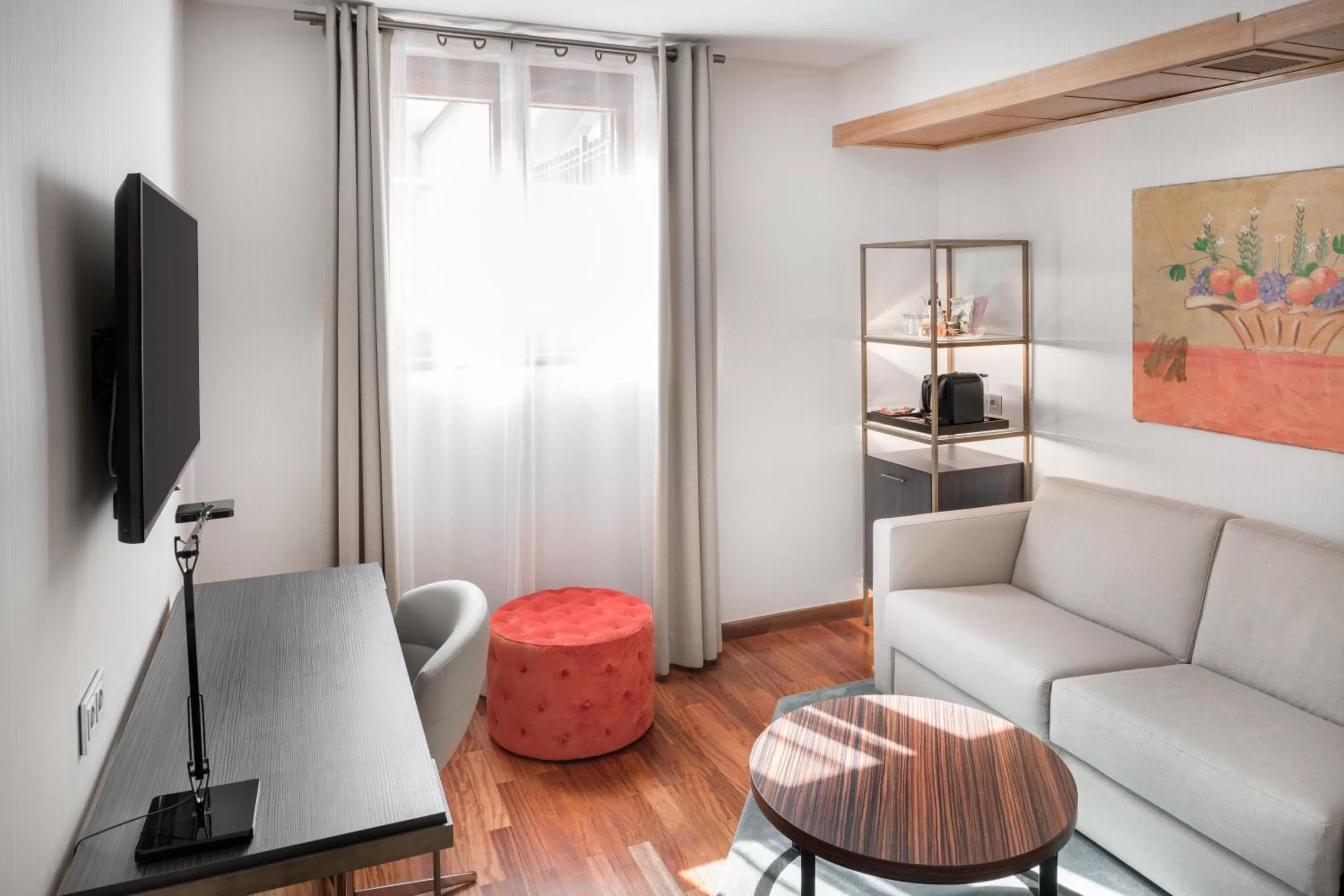 TV and multimedia in NH Collection Salamanca Palacio de Castellanos