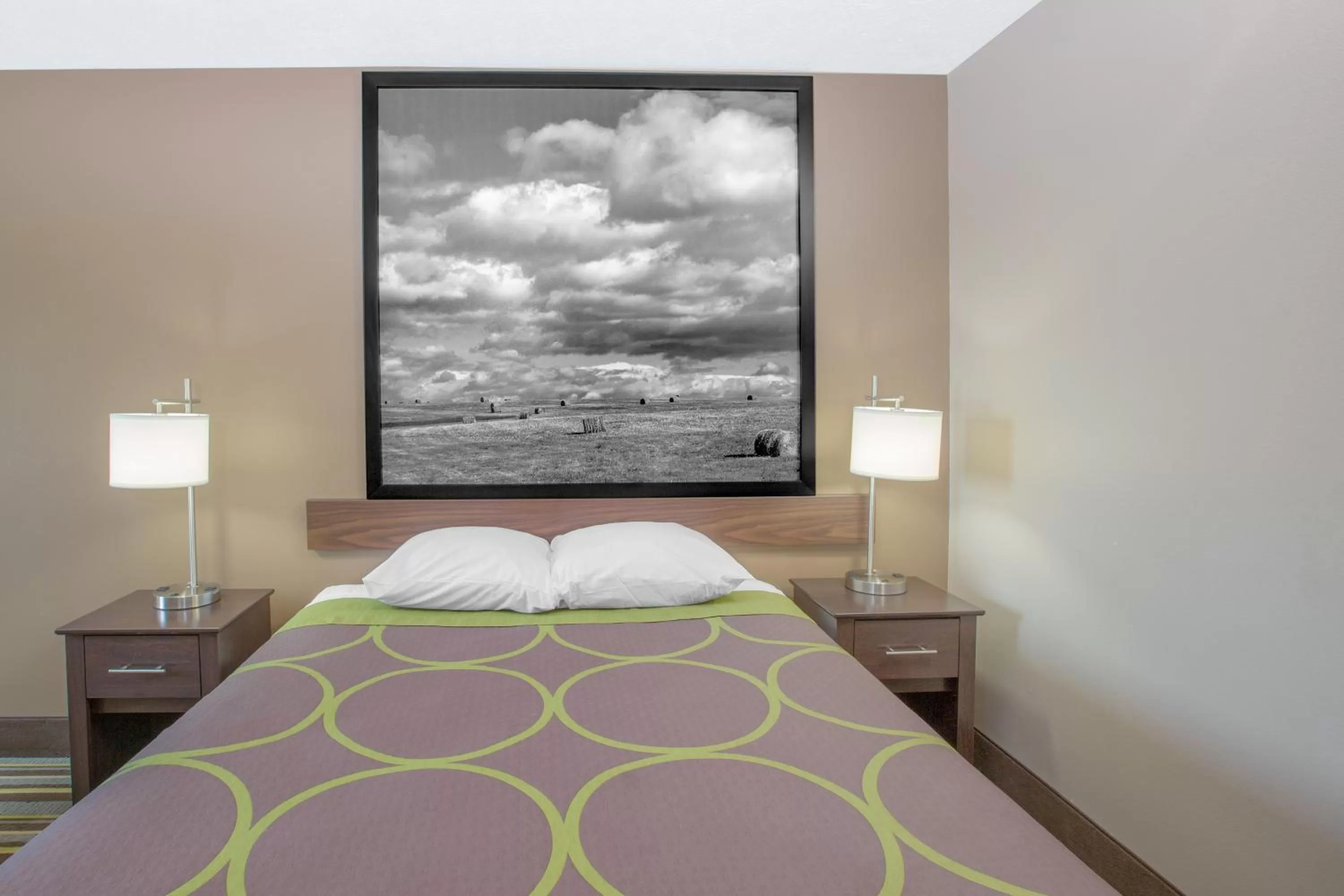 Bed in Super 8 by Wyndham Hastings