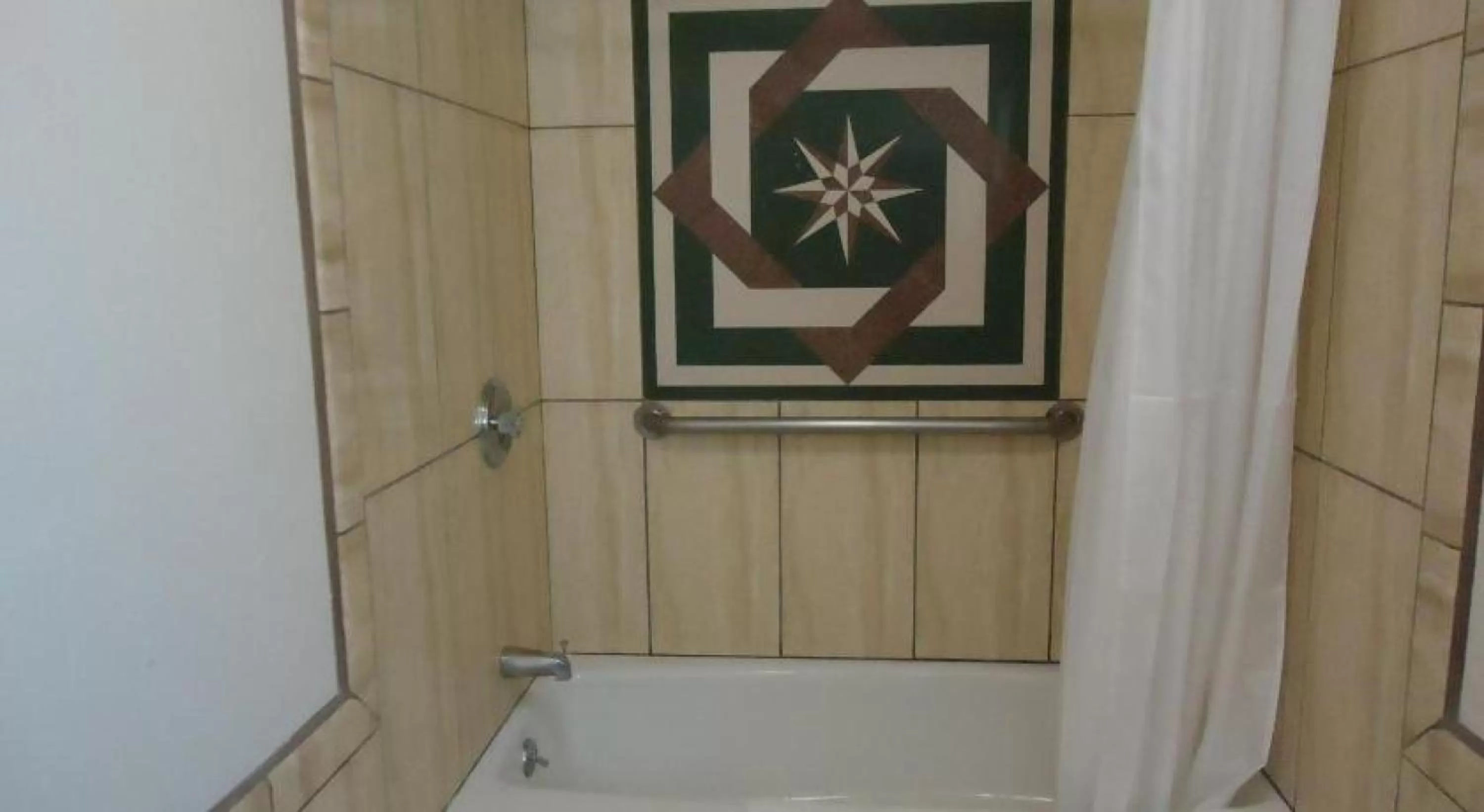 Bathroom in Motel 6 Glendale CA Pasadena Burbank Los Angeles