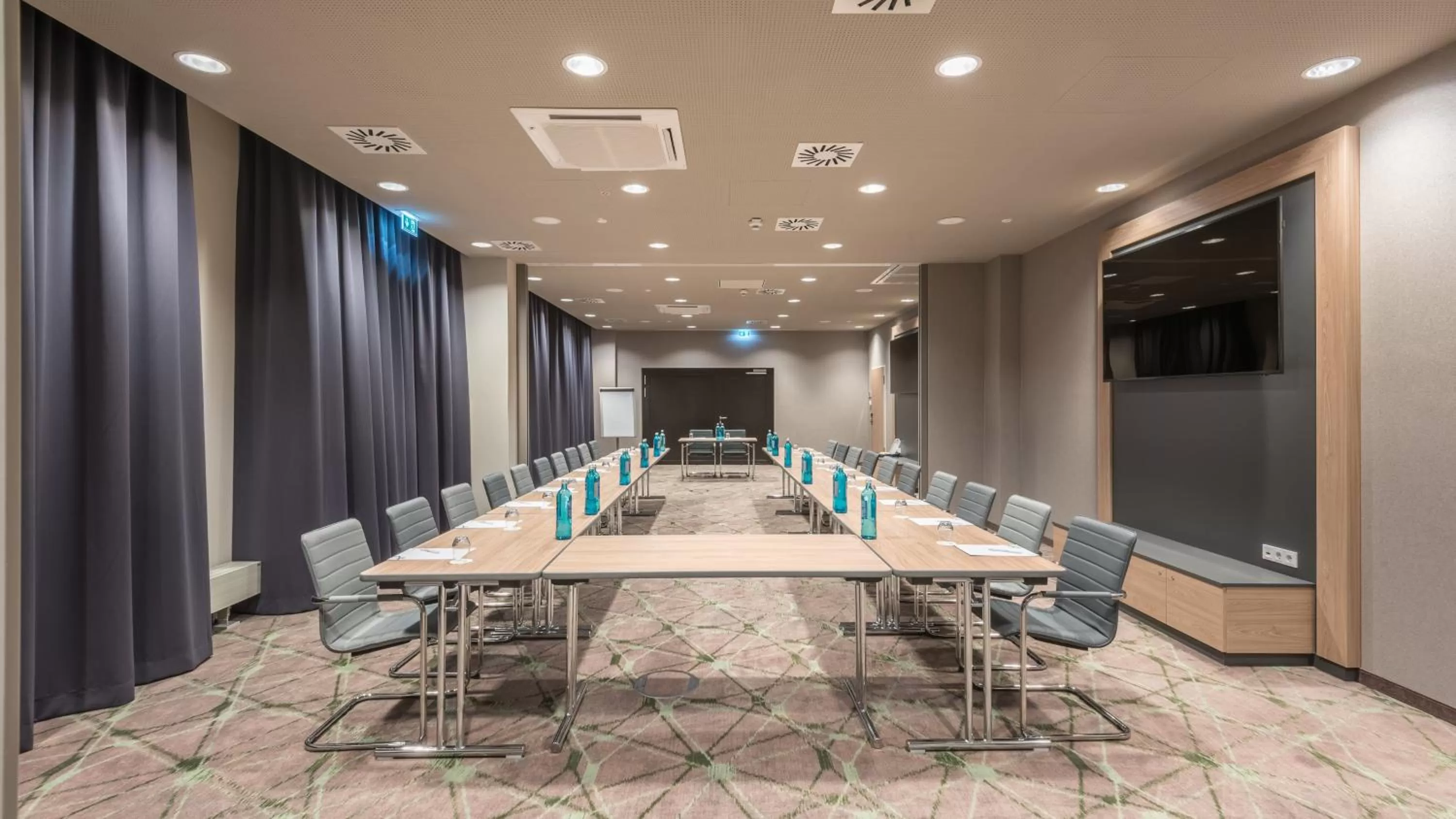 Meeting/conference room in Holiday Inn - Mannheim City - Hauptbahnhof by IHG